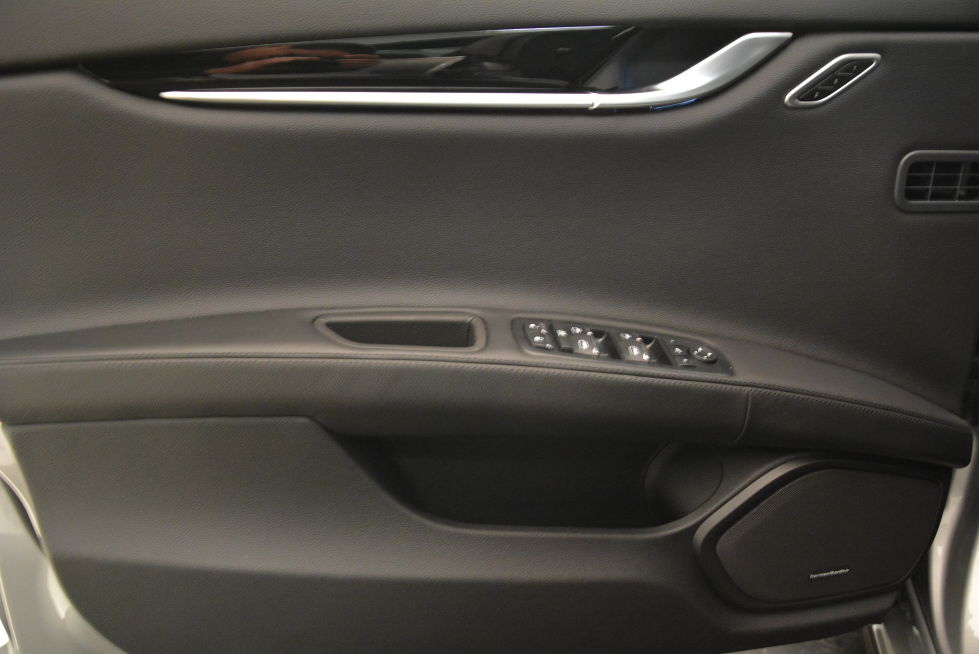 New-2018-Maserati-Ghibli-S-Q4