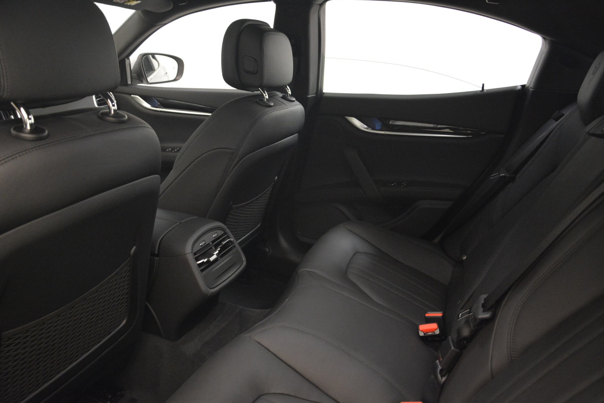 New-2018-Maserati-Ghibli-S-Q4