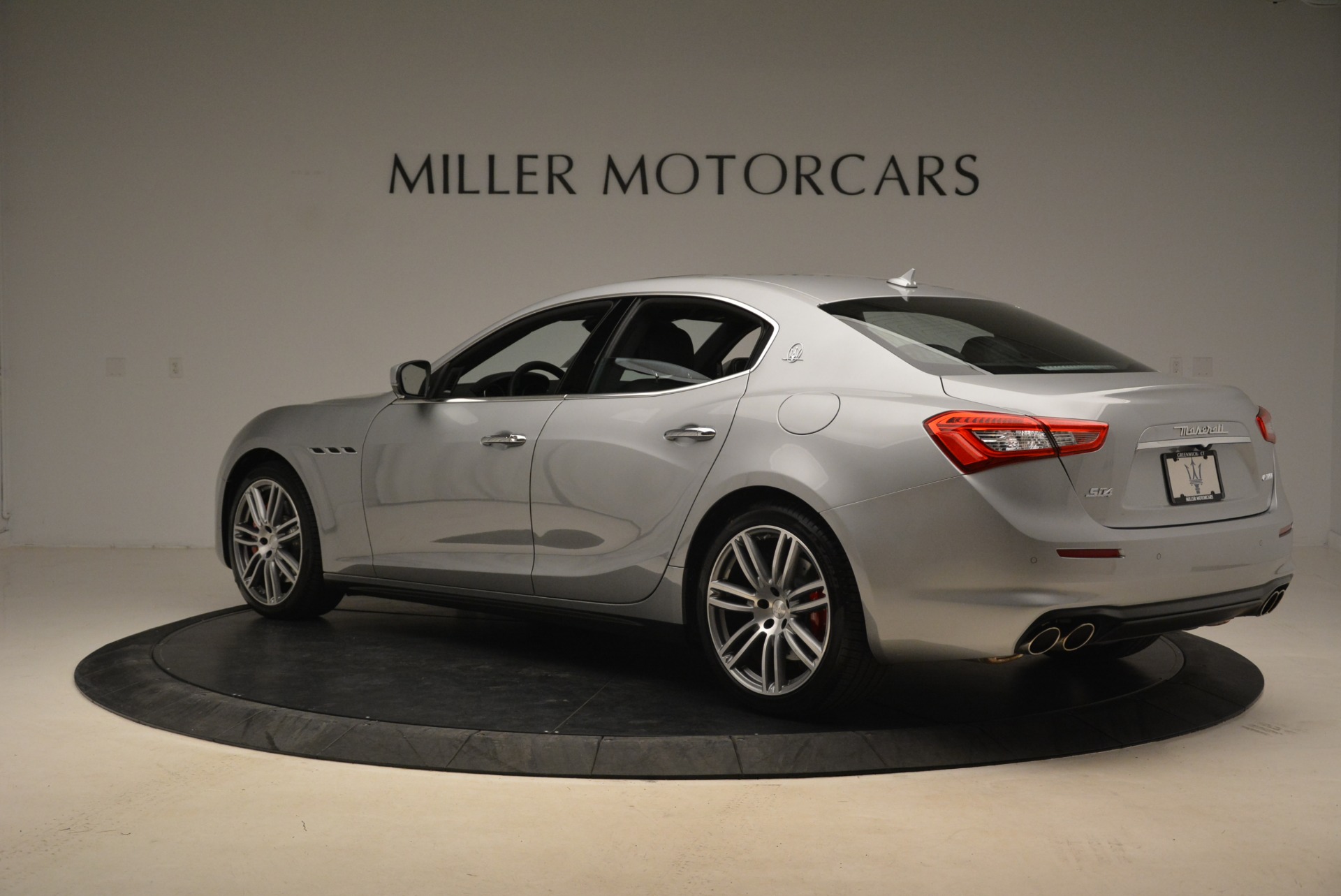 New-2018-Maserati-Ghibli-S-Q4