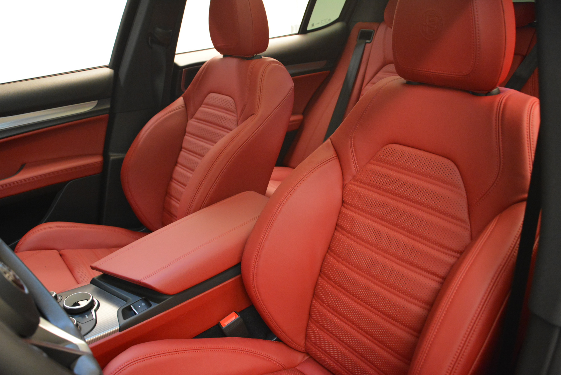 New-2018-Alfa-Romeo-Stelvio-Ti-Sport-Q4