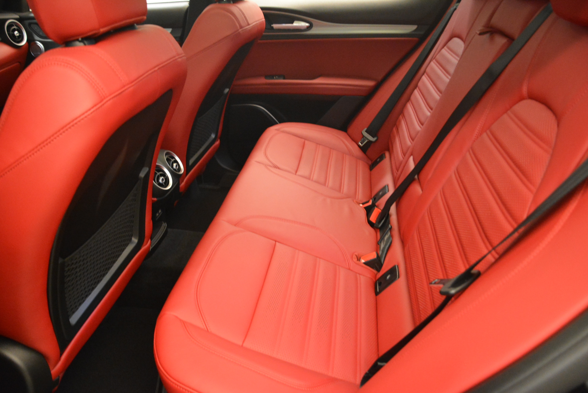 New-2018-Alfa-Romeo-Stelvio-Ti-Sport-Q4