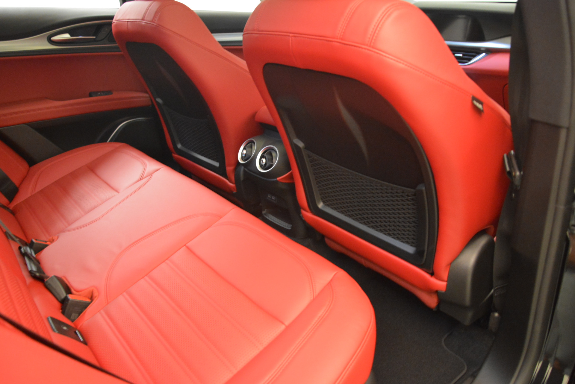 New-2018-Alfa-Romeo-Stelvio-Ti-Sport-Q4