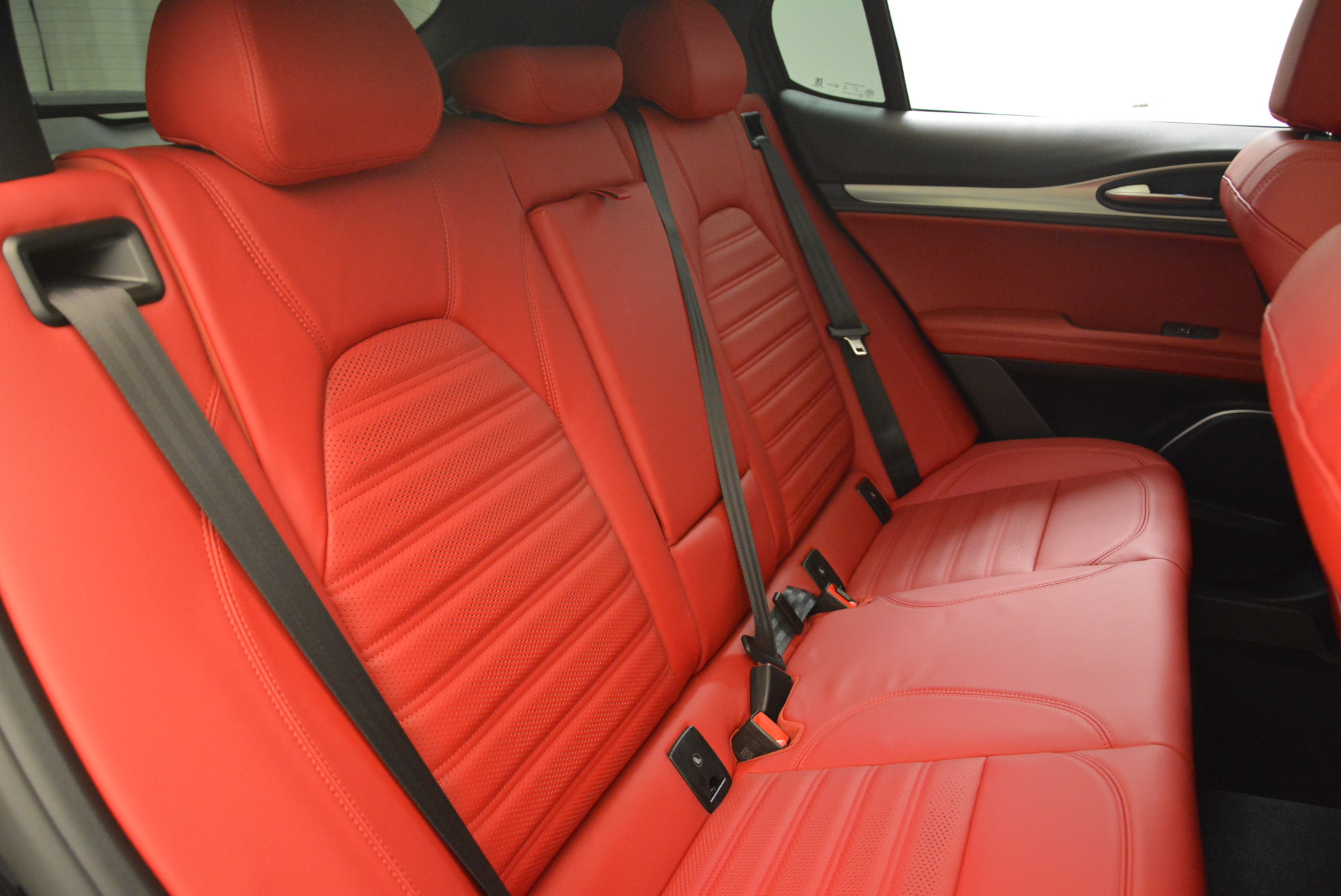 New-2018-Alfa-Romeo-Stelvio-Ti-Sport-Q4