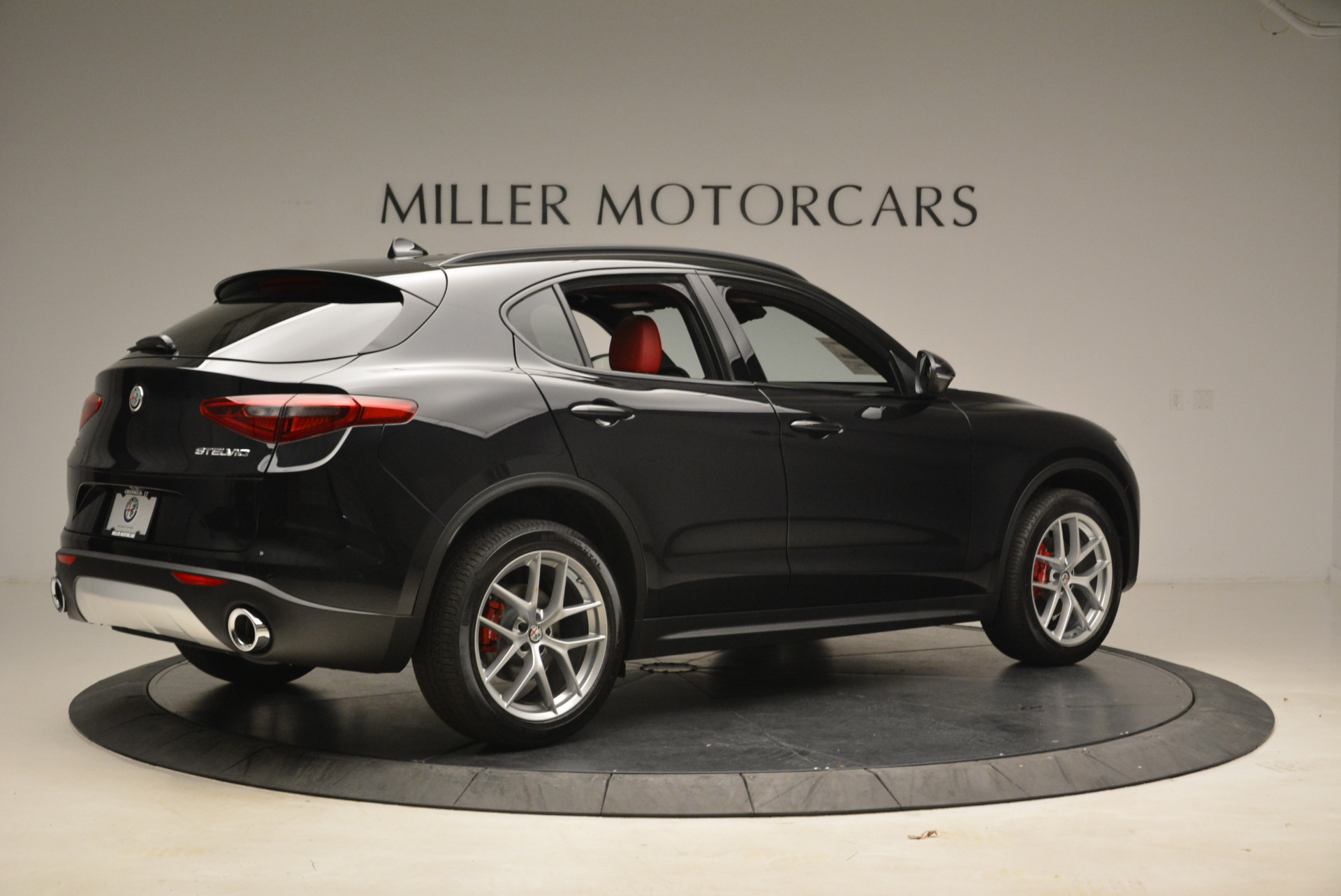New-2018-Alfa-Romeo-Stelvio-Ti-Sport-Q4