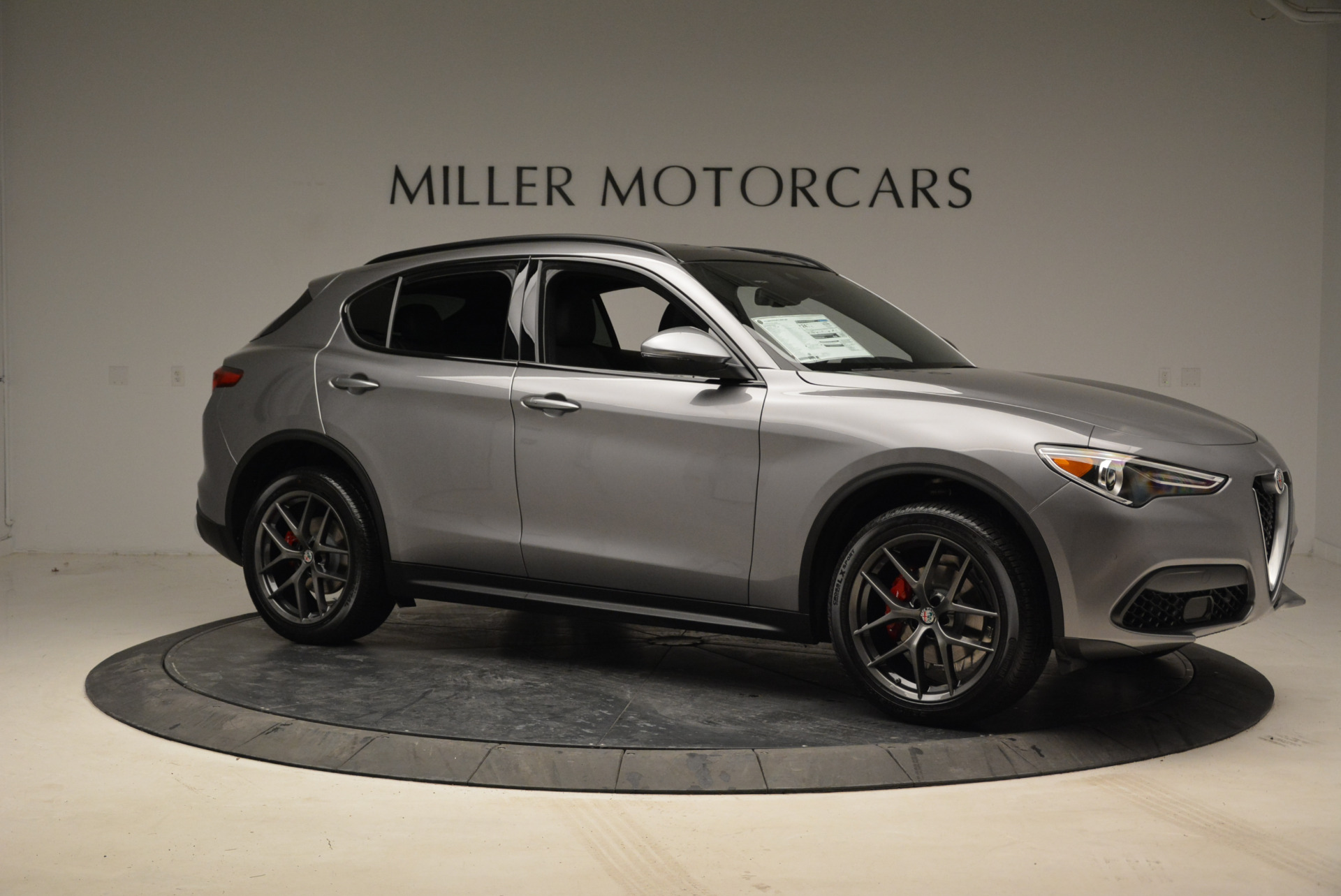 New-2018-Alfa-Romeo-Stelvio-Ti-Sport-Q4