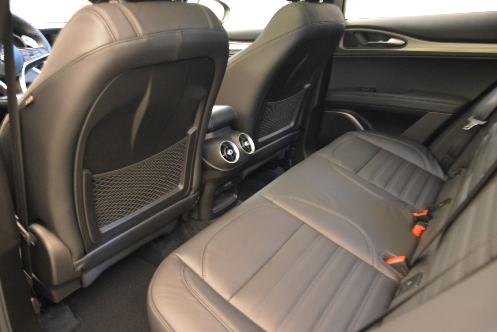 New-2018-Alfa-Romeo-Stelvio-Ti-Sport-Q4