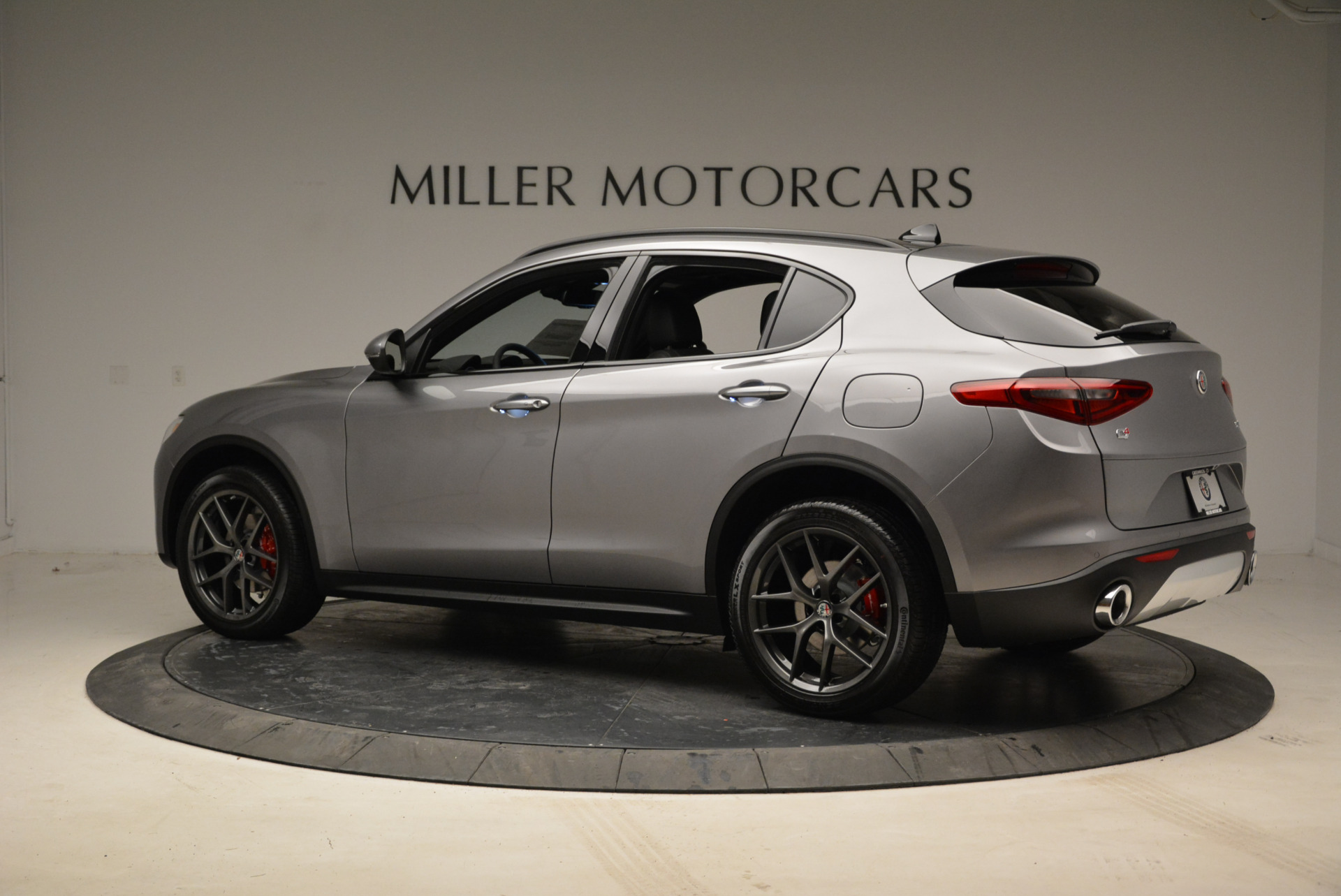 New-2018-Alfa-Romeo-Stelvio-Ti-Sport-Q4