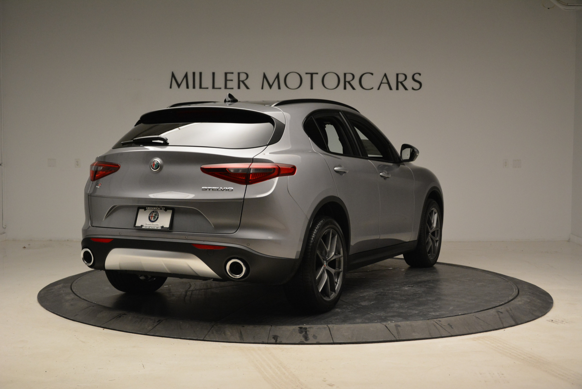 New-2018-Alfa-Romeo-Stelvio-Ti-Sport-Q4