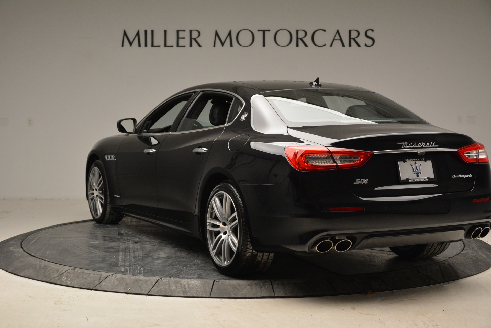 Used-2018-Maserati-Quattroporte-S-Q4-GranLusso