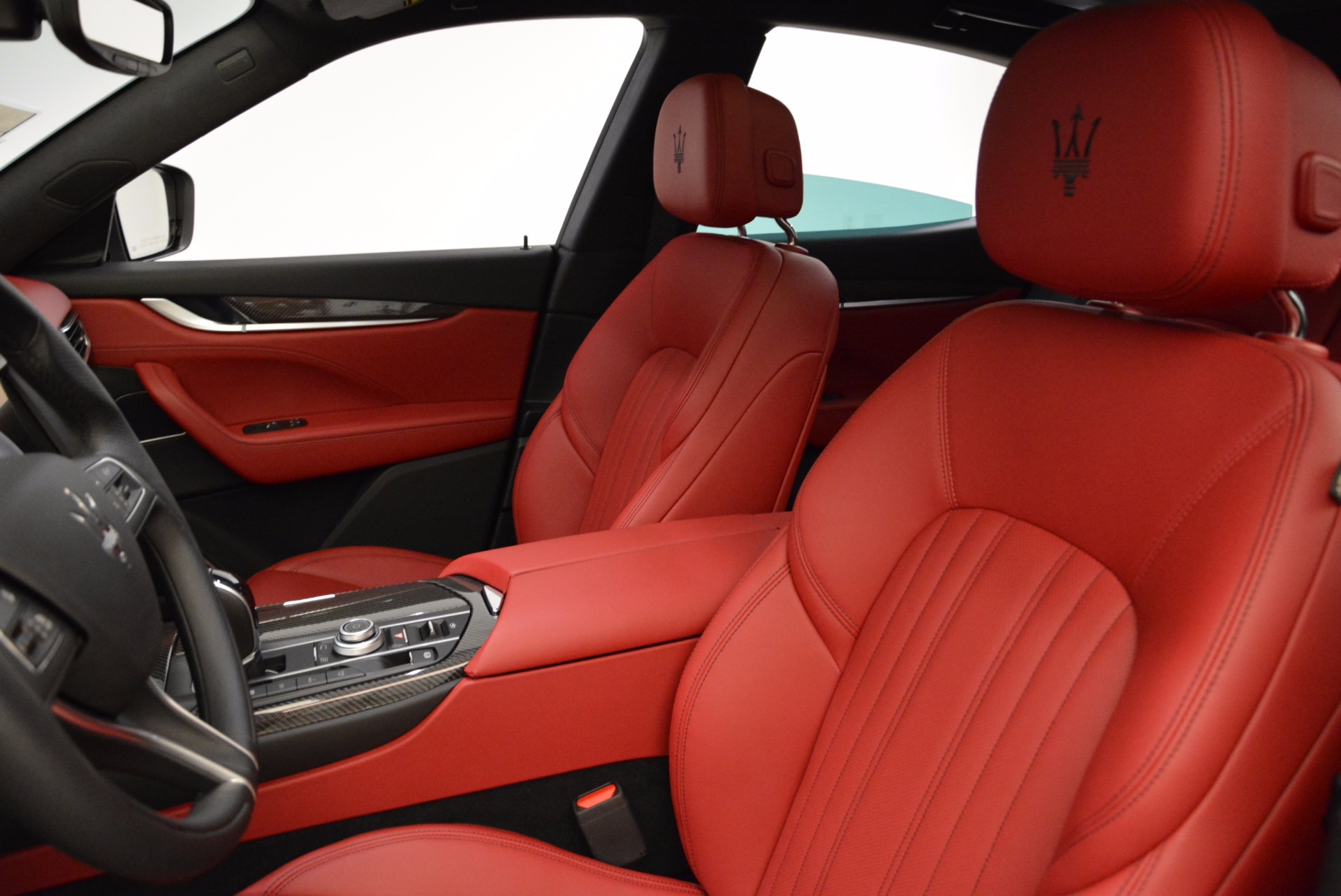 New-2017-Maserati-Levante-S-Q4