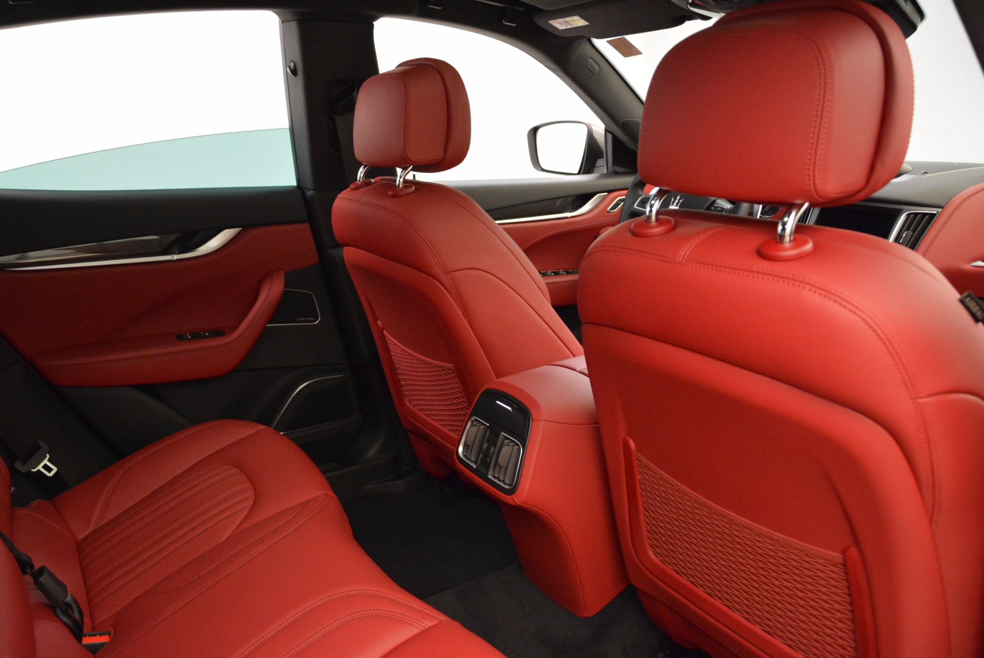 New-2017-Maserati-Levante-S-Q4