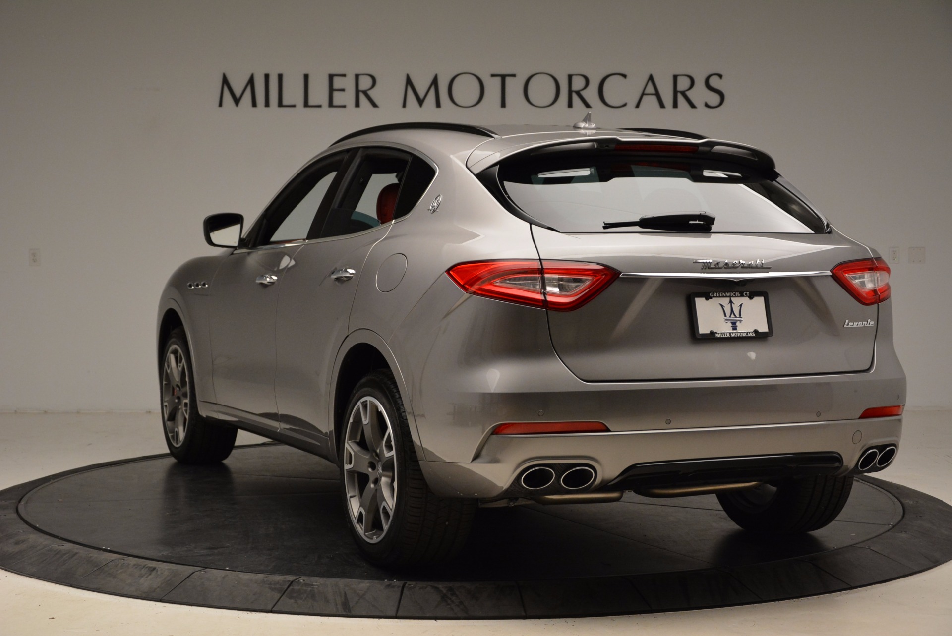 New-2017-Maserati-Levante-S-Q4