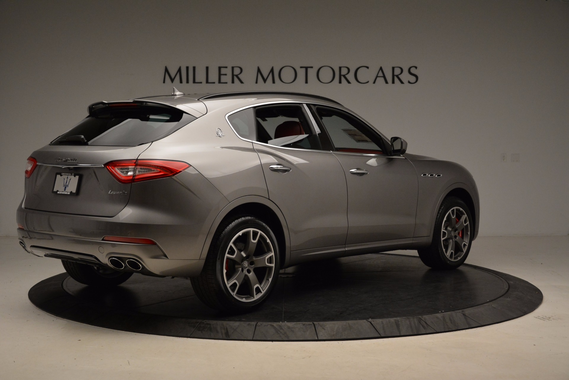 New-2017-Maserati-Levante-S-Q4