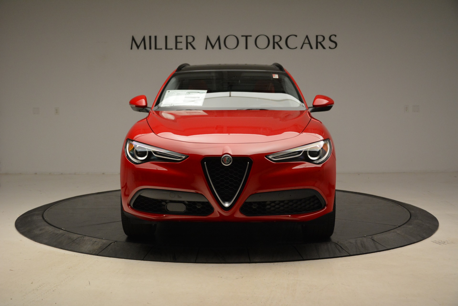 New-2018-Alfa-Romeo-Stelvio-Sport-Q4