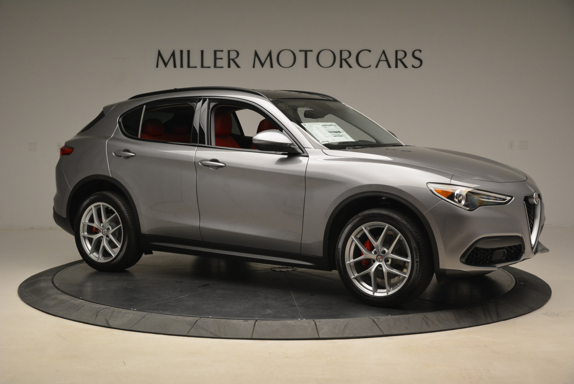 New-2018-Alfa-Romeo-Stelvio-Sport-Q4