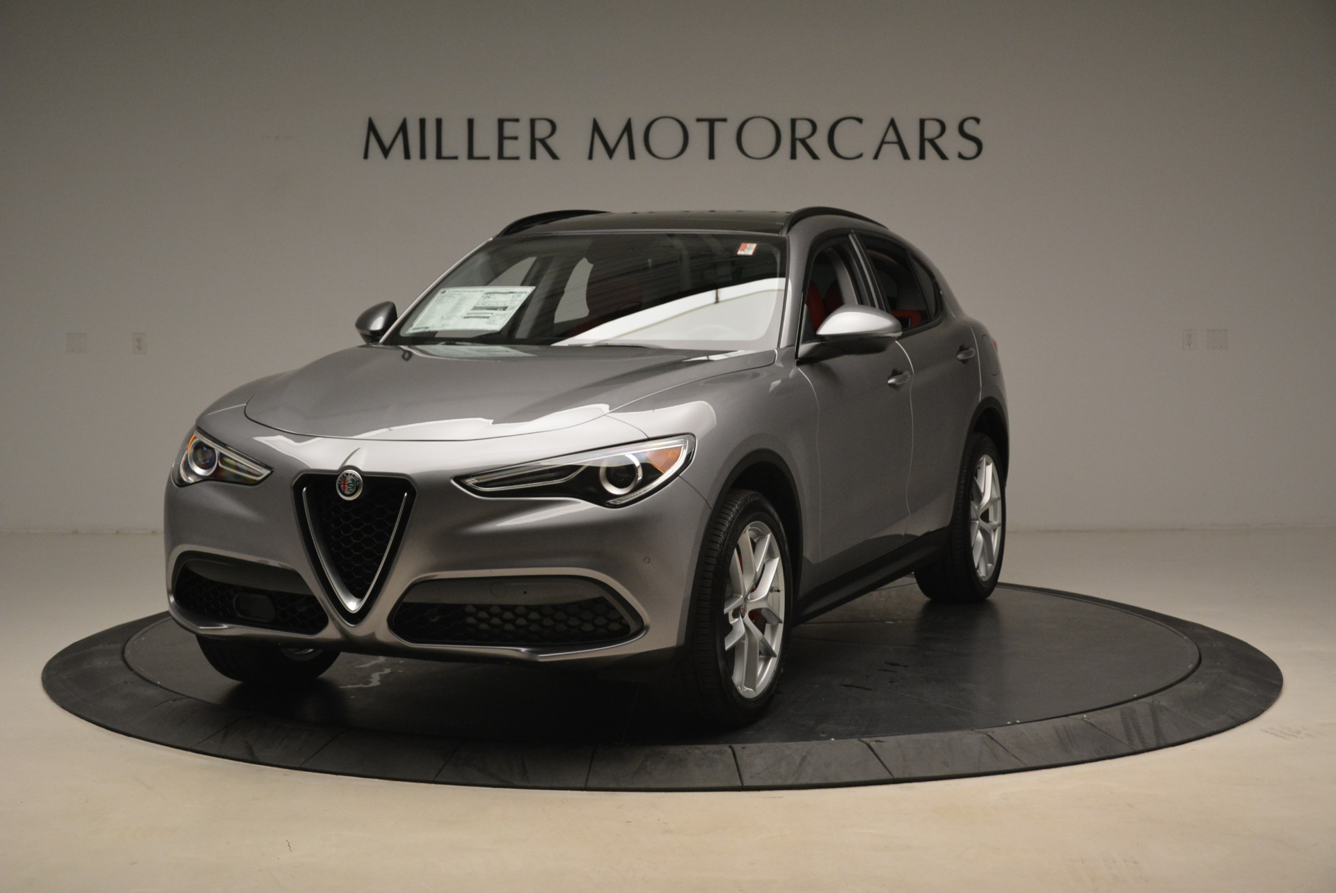New-2018-Alfa-Romeo-Stelvio-Sport-Q4