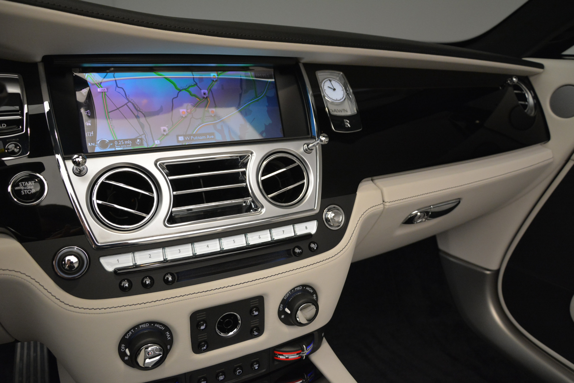 New-2018-Rolls-Royce-Dawn