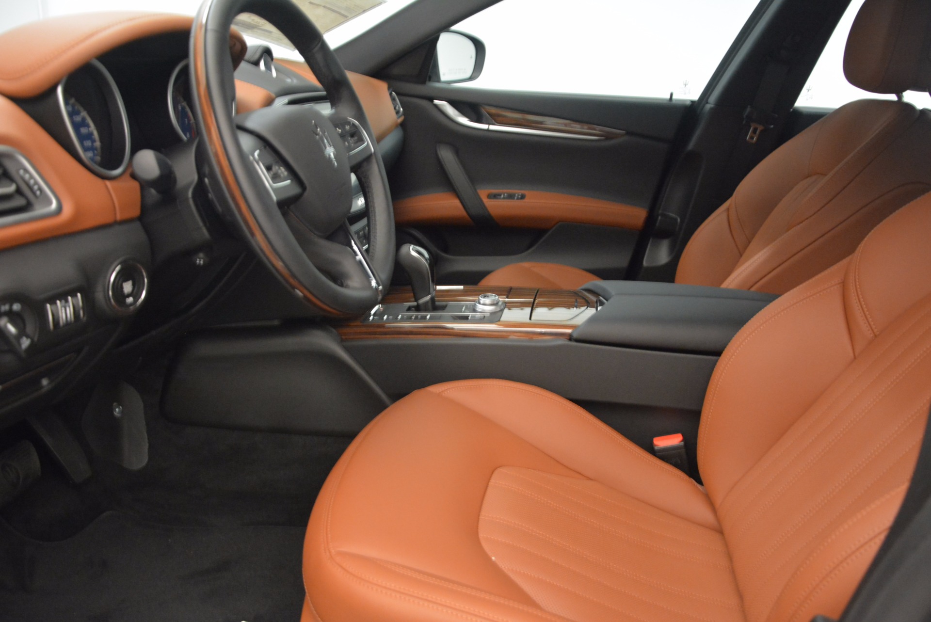 New-2018-Maserati-Ghibli-S-Q4-GranLusso