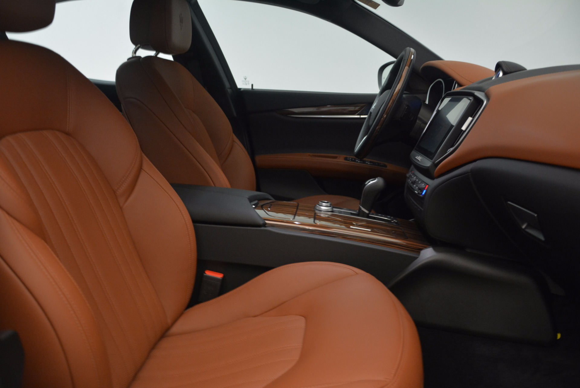 New-2018-Maserati-Ghibli-S-Q4-GranLusso