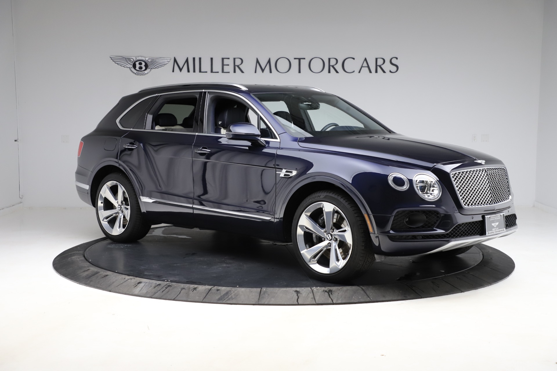 Used-2018-Bentley-Bentayga-W12-Signature