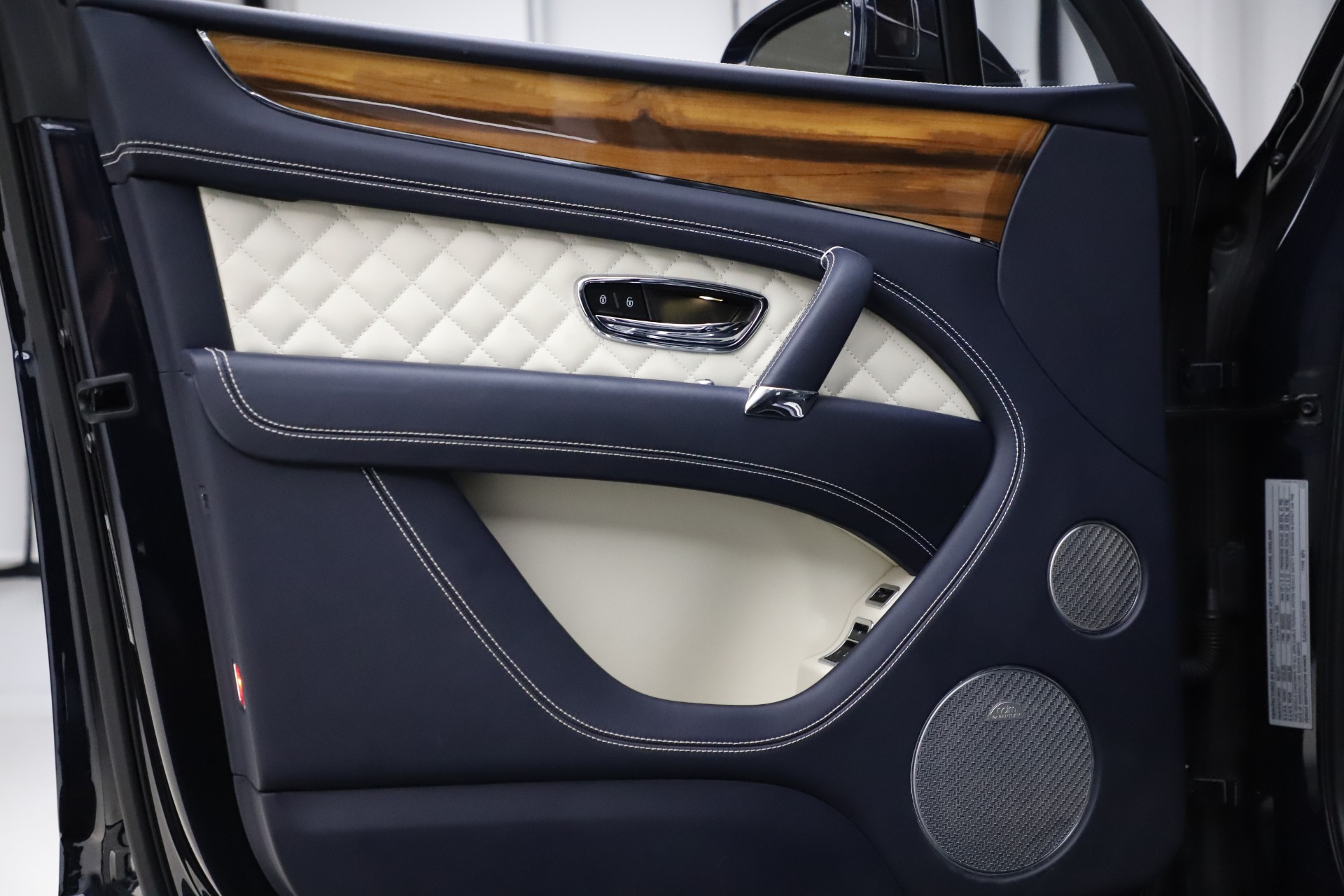 Used-2018-Bentley-Bentayga-W12-Signature