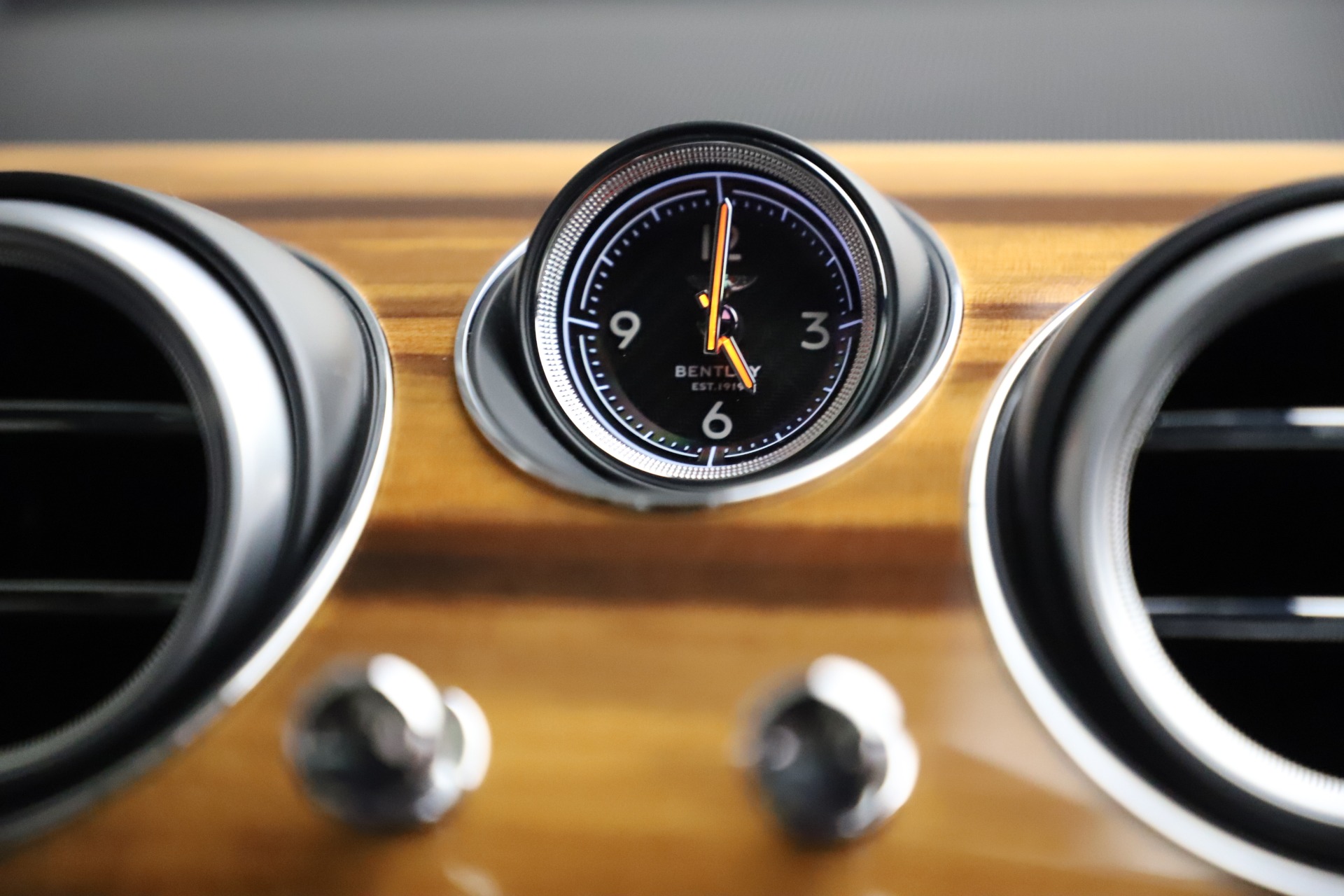 Used-2018-Bentley-Bentayga-W12-Signature