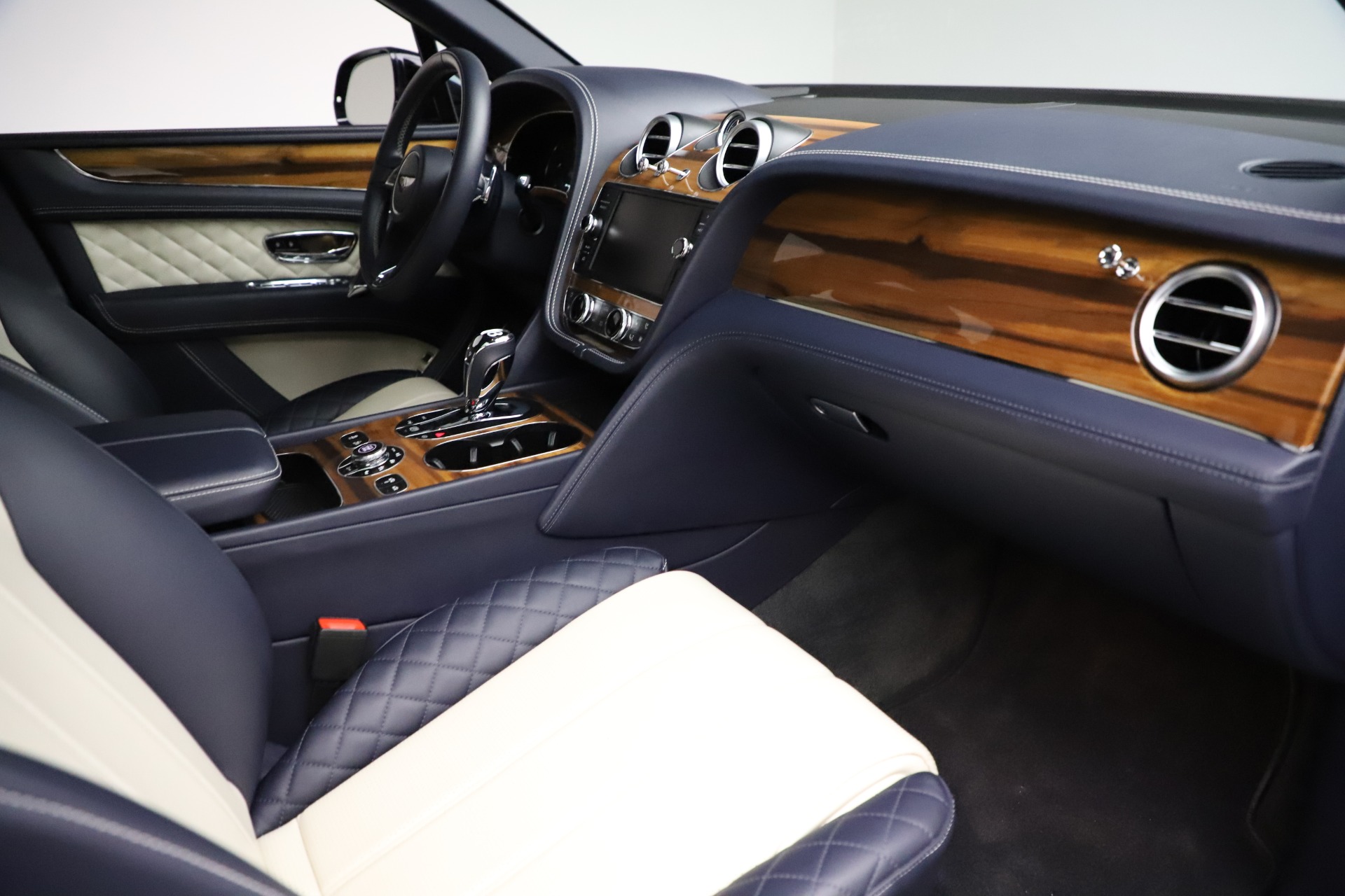 Used-2018-Bentley-Bentayga-W12-Signature