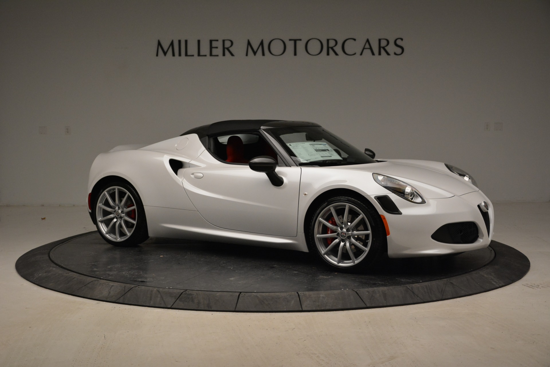 Used-2018-Alfa-Romeo-4C-Spider