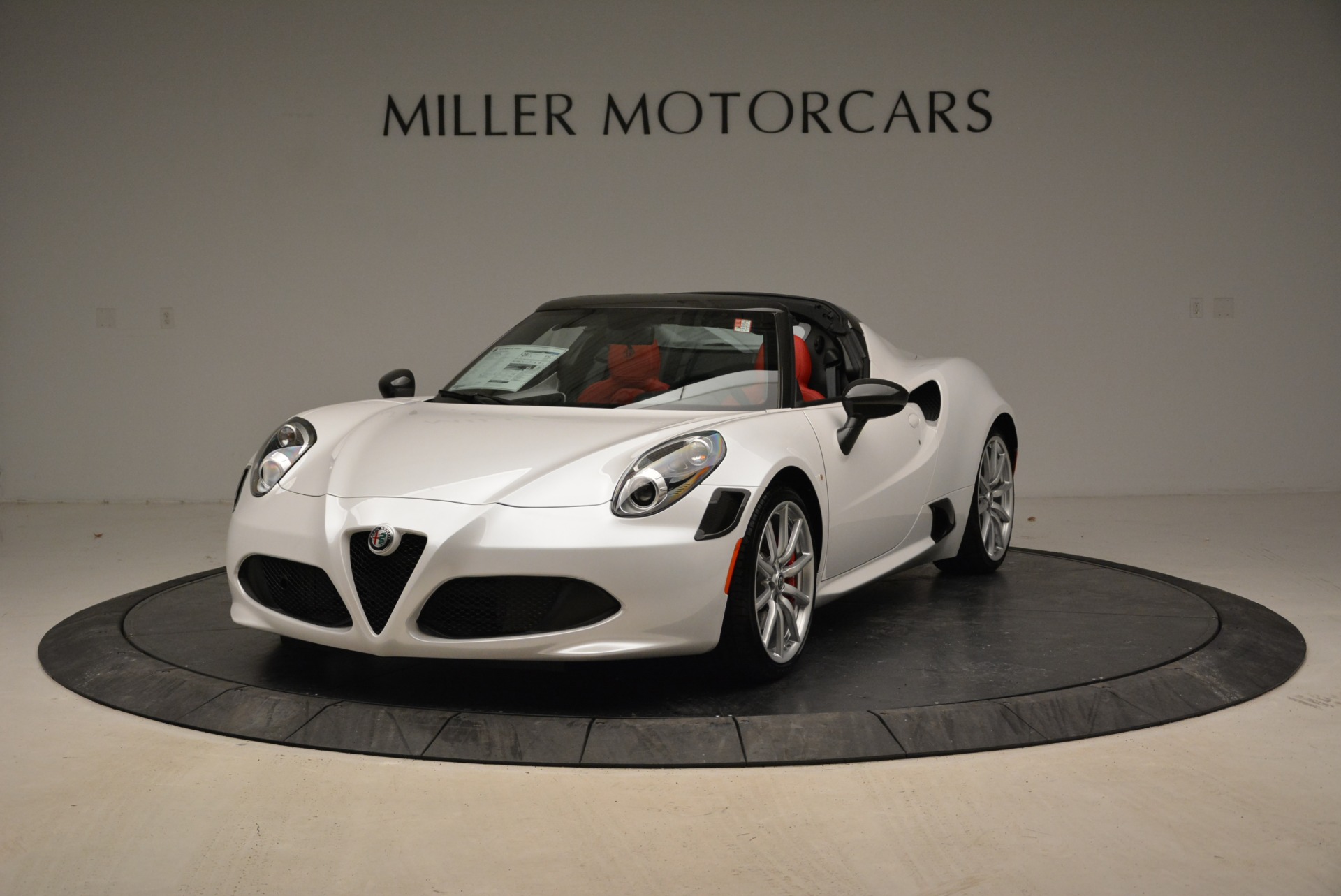 Used-2018-Alfa-Romeo-4C-Spider