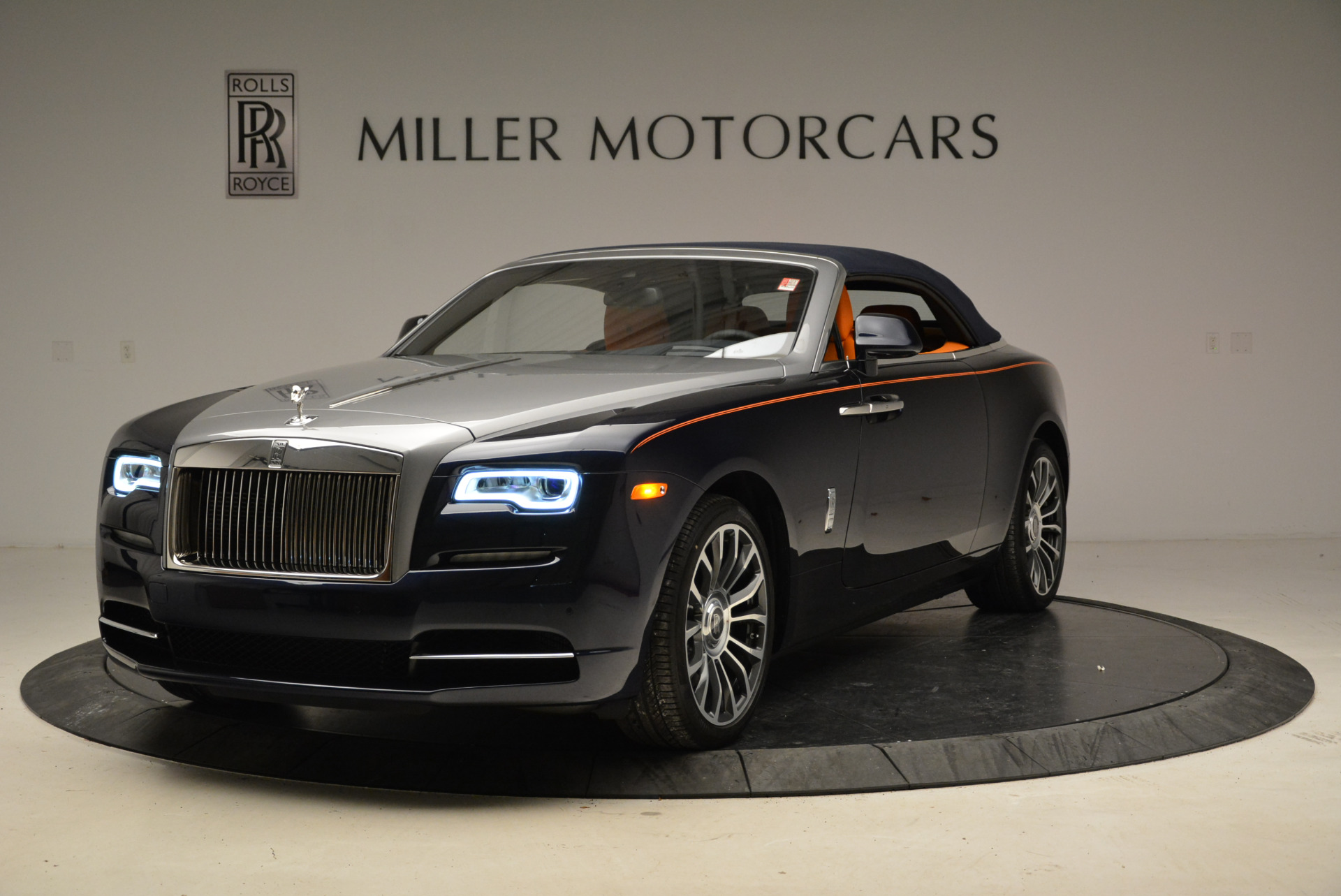 New-2018-Rolls-Royce-Dawn