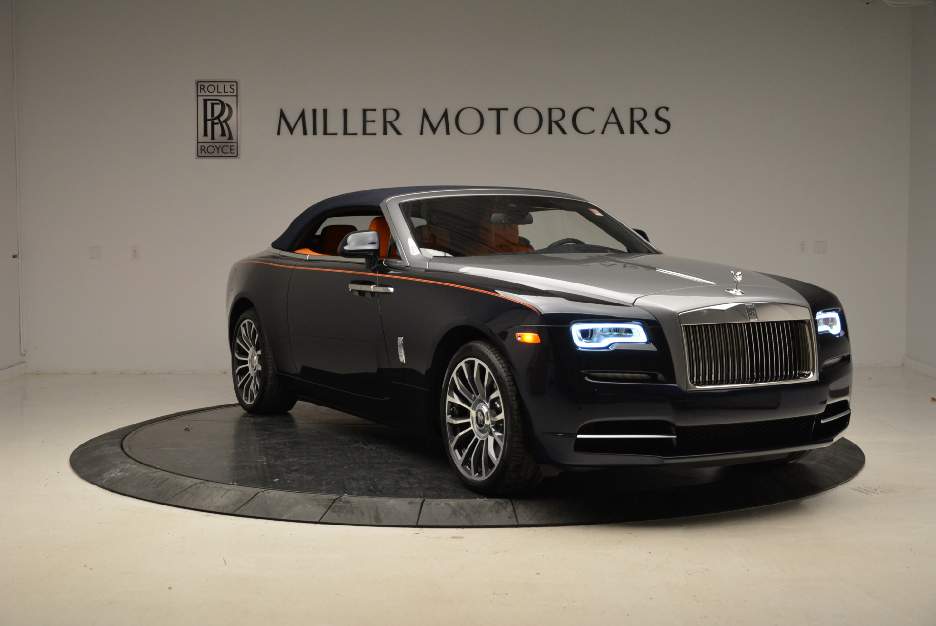 New-2018-Rolls-Royce-Dawn