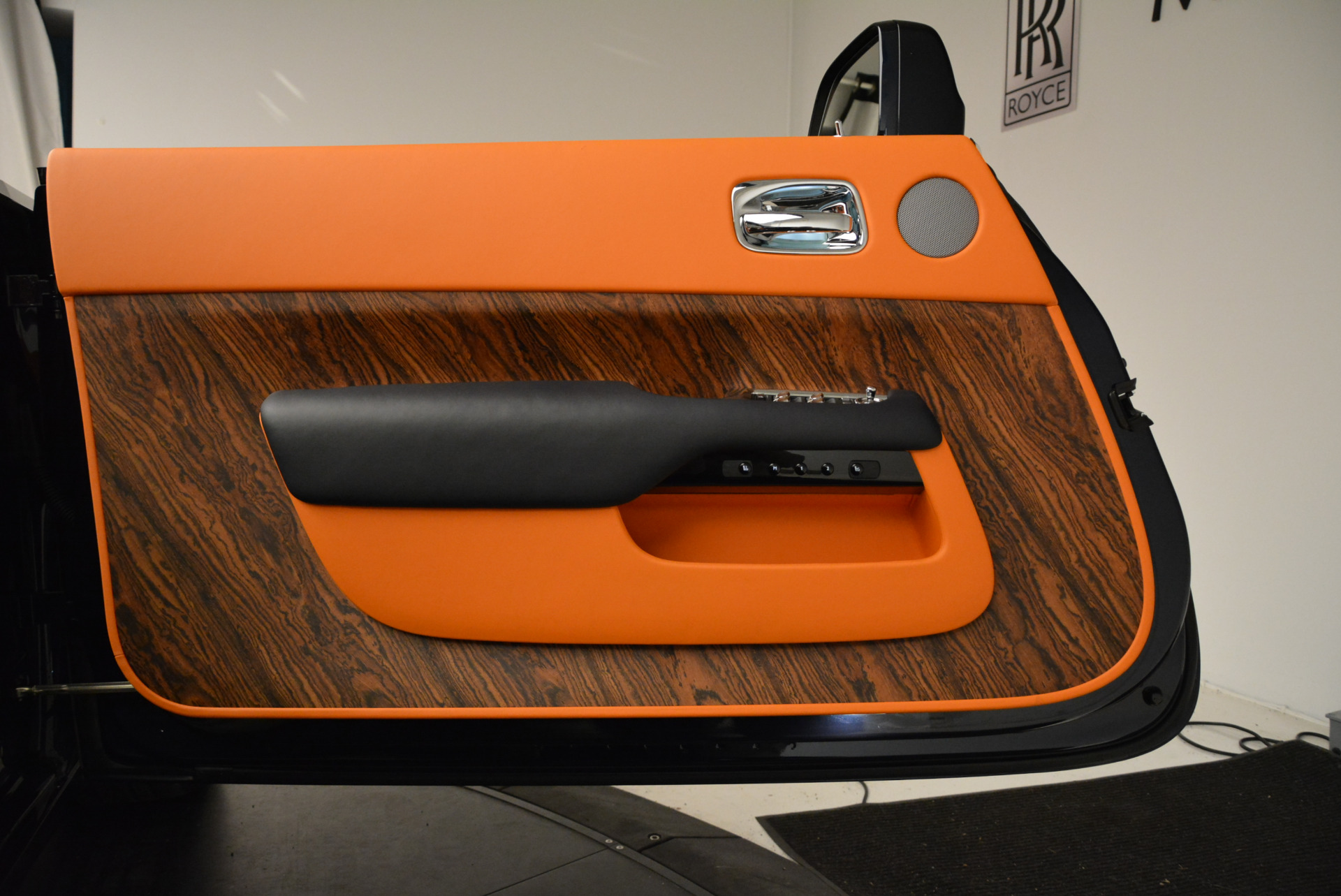 New-2018-Rolls-Royce-Dawn