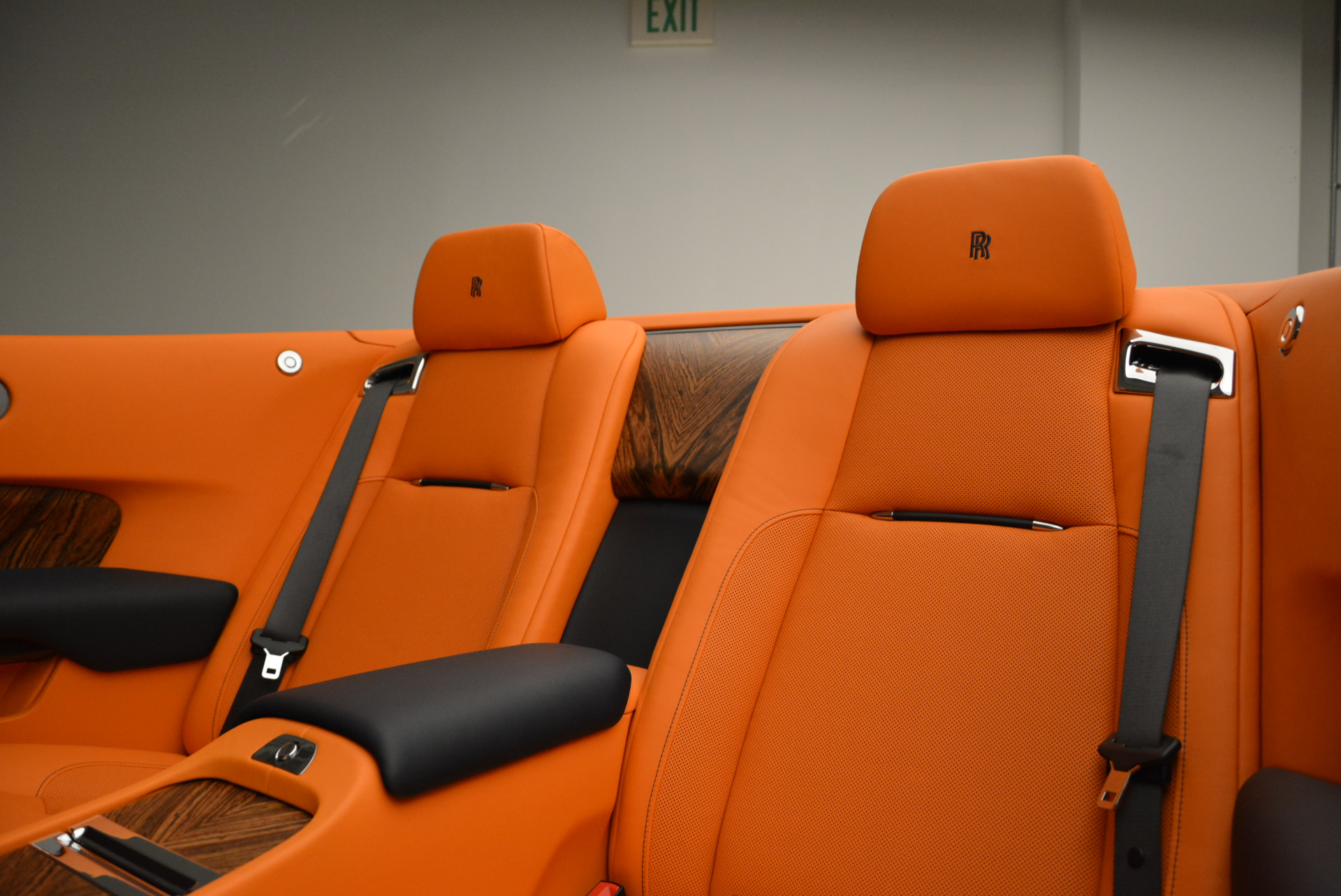 New-2018-Rolls-Royce-Dawn