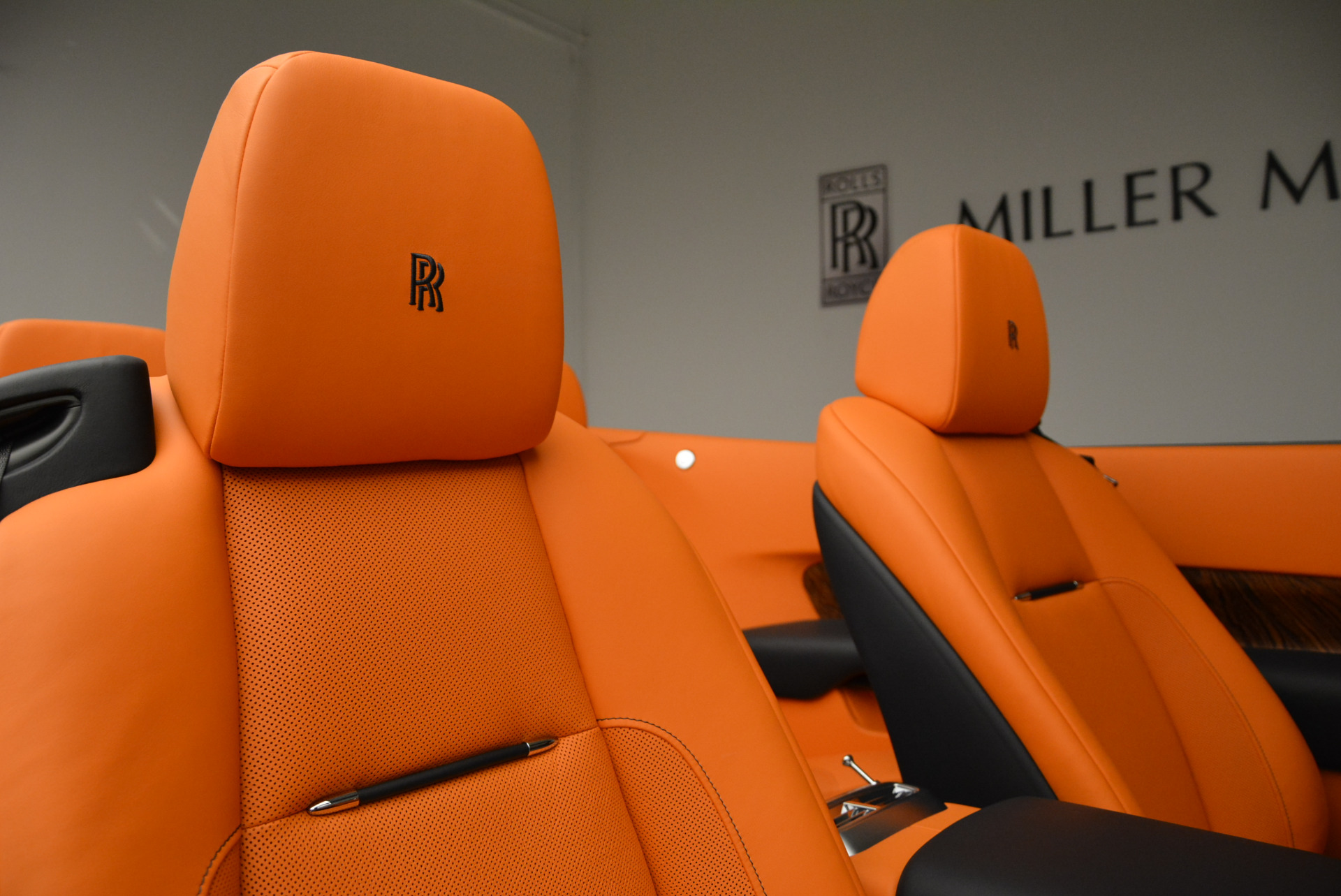 New-2018-Rolls-Royce-Dawn