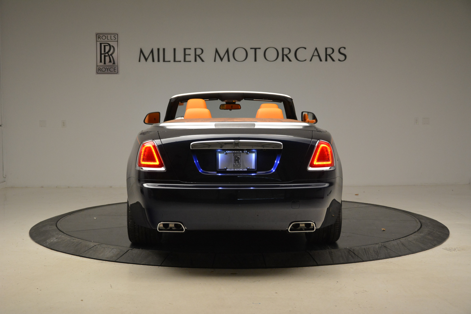 New-2018-Rolls-Royce-Dawn