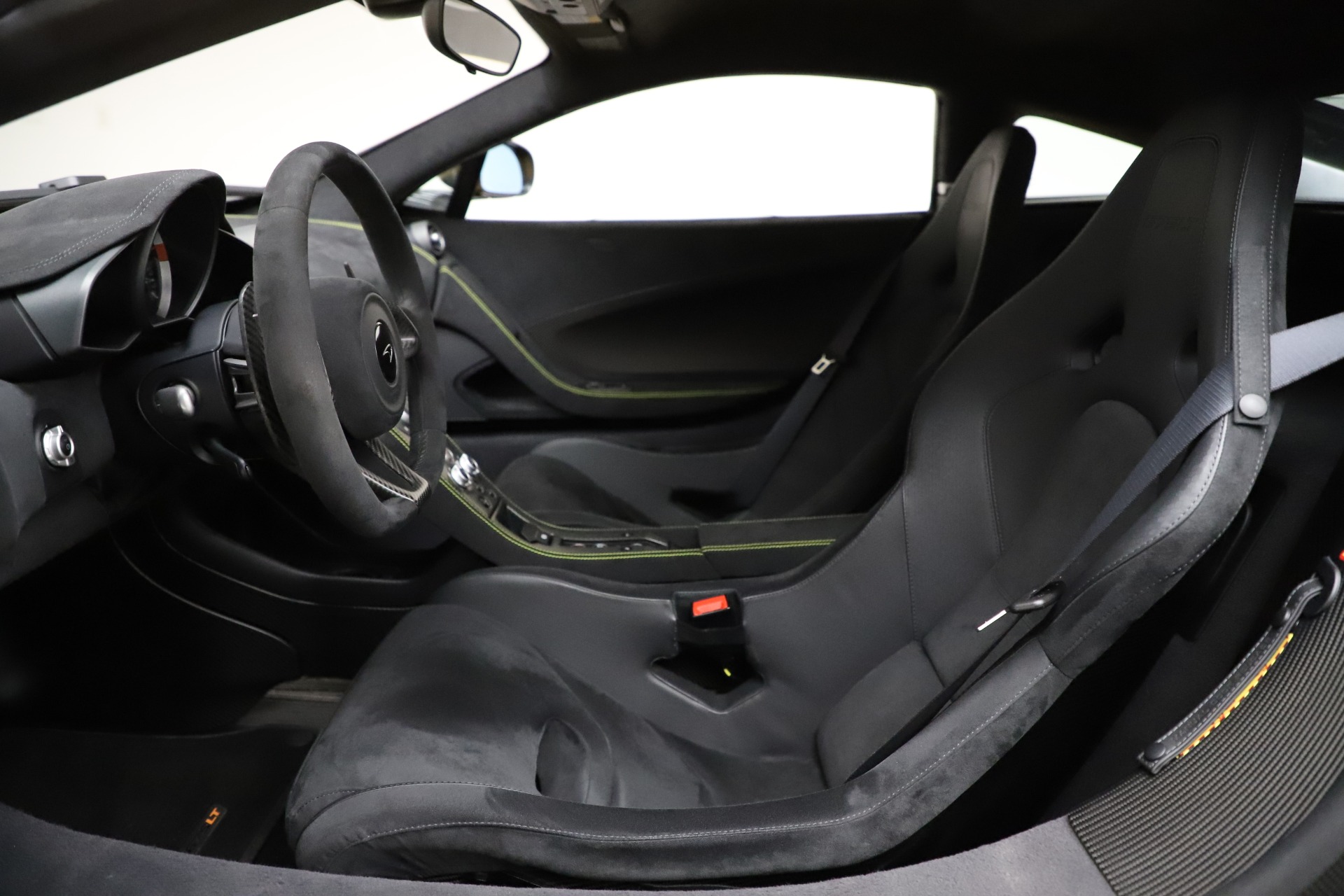 Used-2016-McLaren-675LT