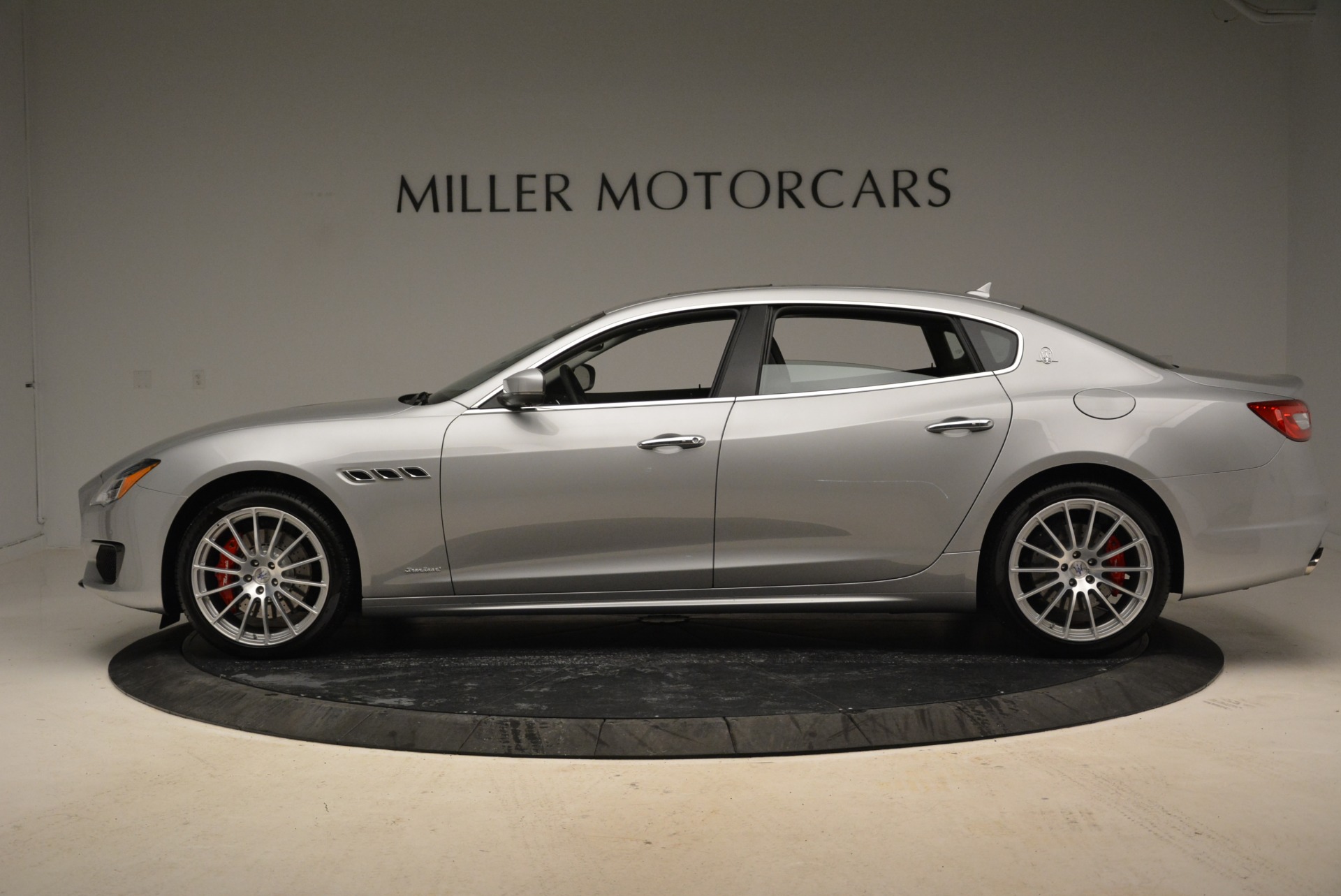 Used-2018-Maserati-Quattroporte-S-Q4-Gransport