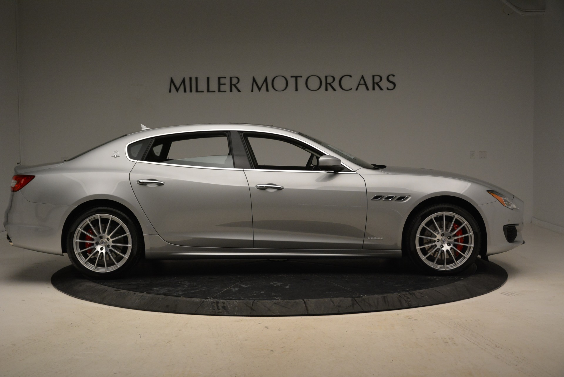 Used-2018-Maserati-Quattroporte-S-Q4-Gransport