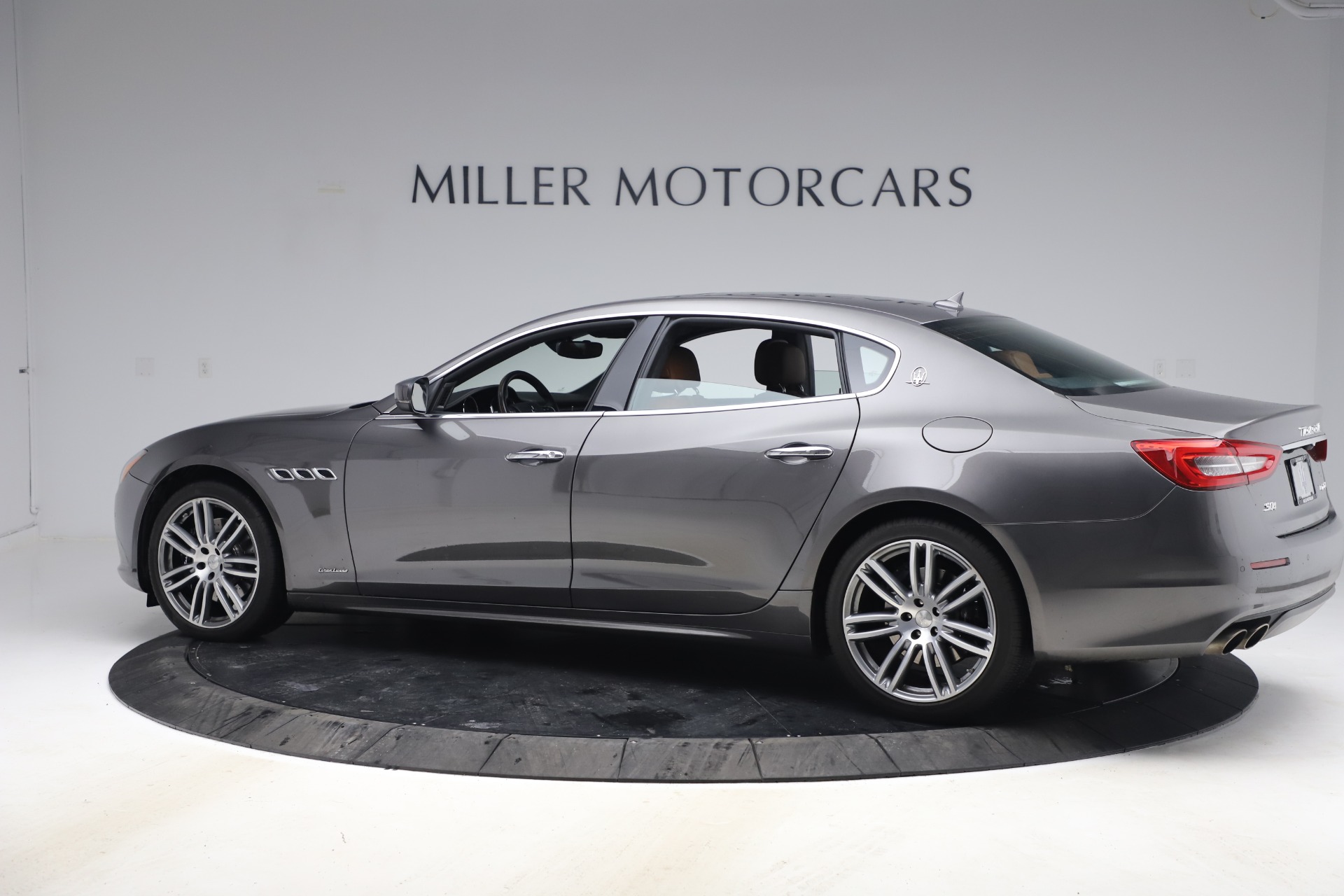 Used-2018-Maserati-Quattroporte-S-Q4-GranLusso