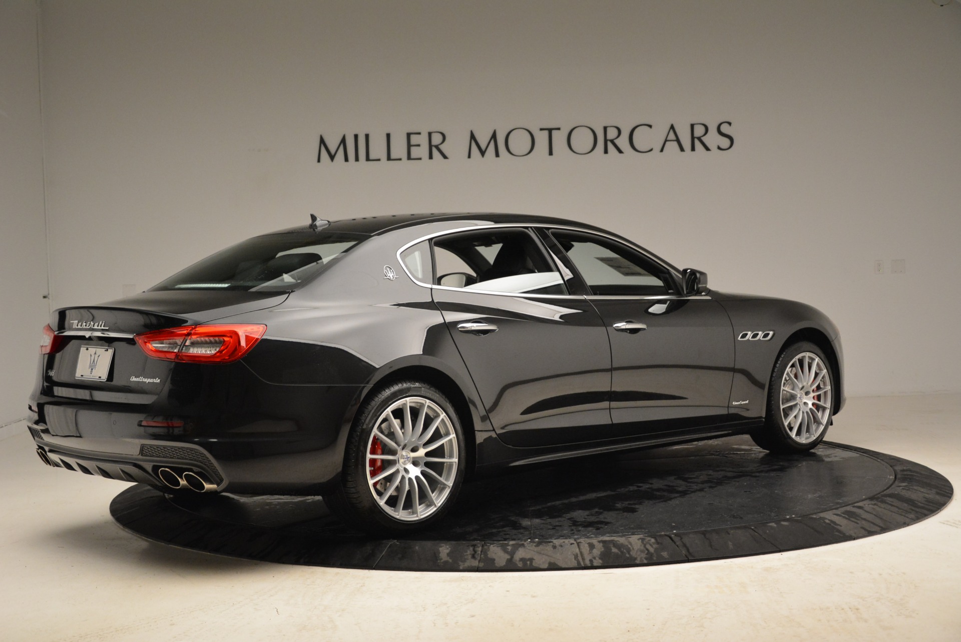 New-2018-Maserati-Quattroporte-S-Q4-Gransport
