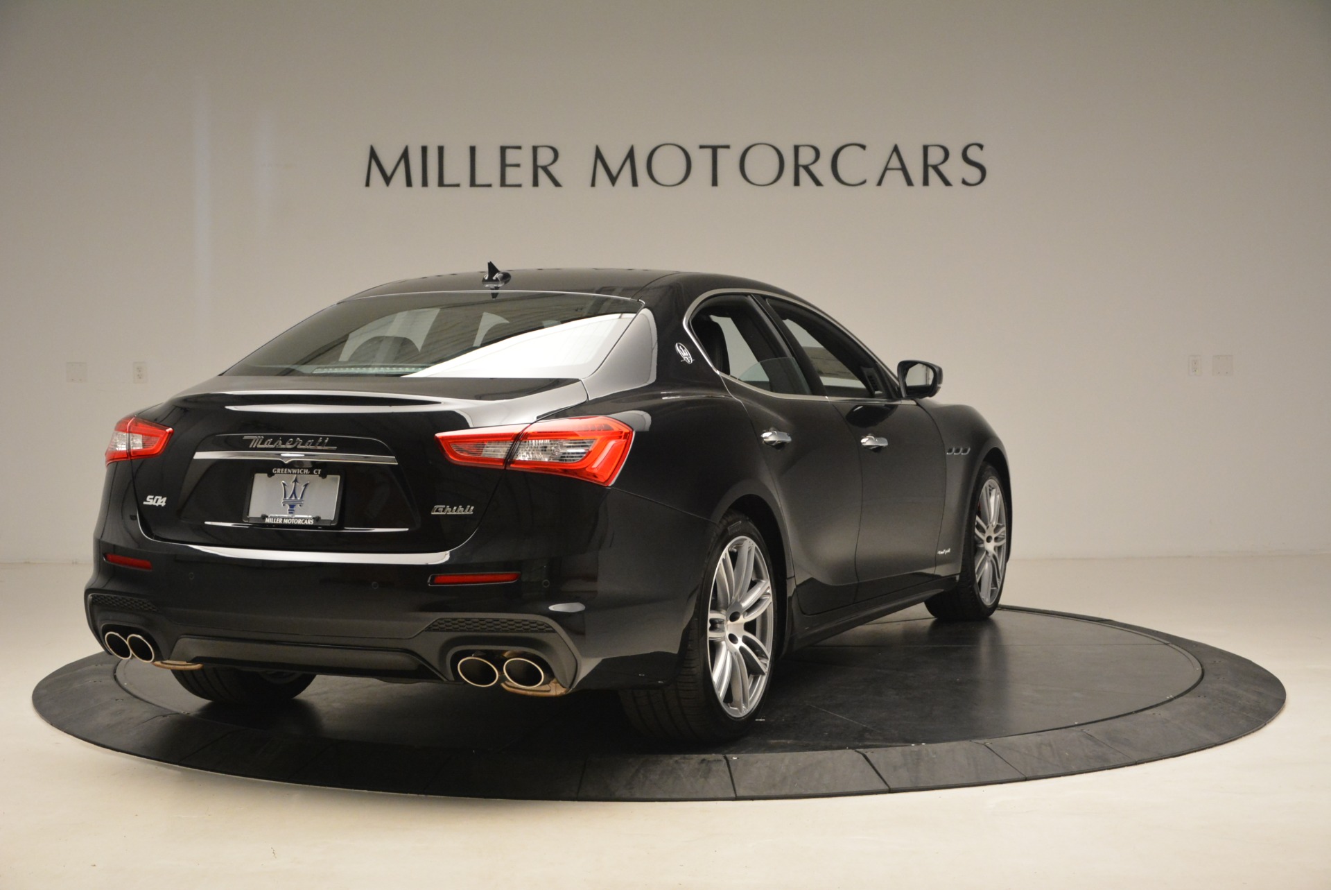 New-2018-Maserati-Ghibli-S-Q4-GranSport