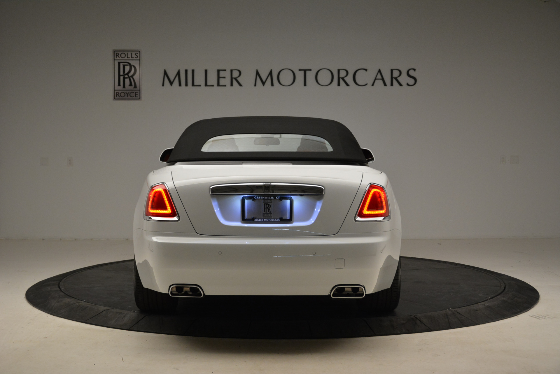 New-2018-Rolls-Royce-Dawn