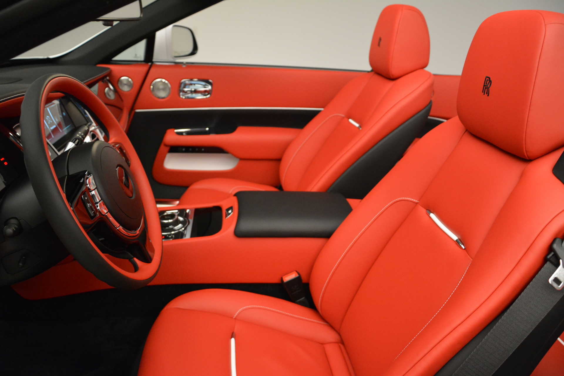 New-2018-Rolls-Royce-Dawn