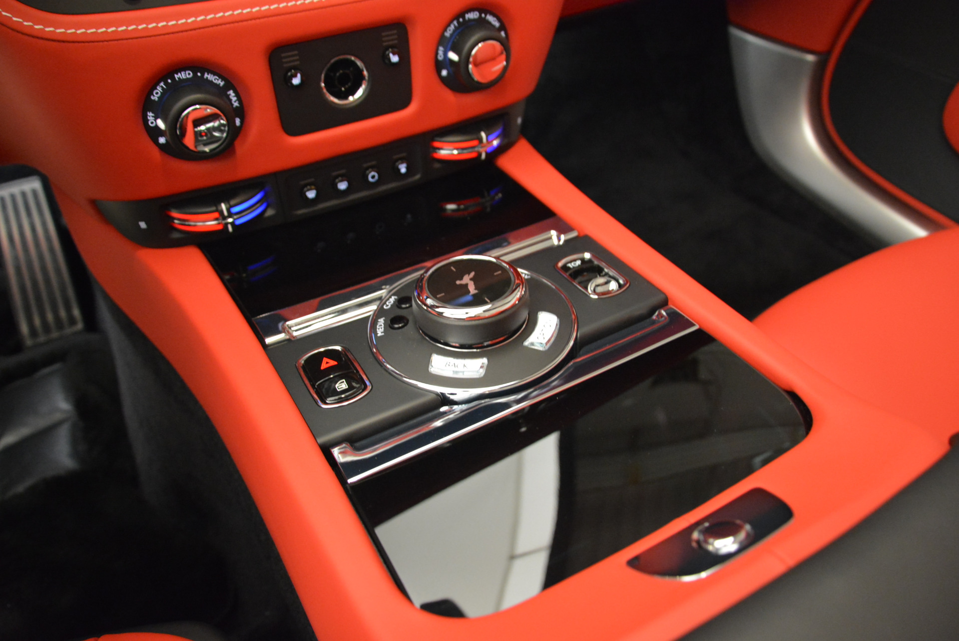 New-2018-Rolls-Royce-Dawn