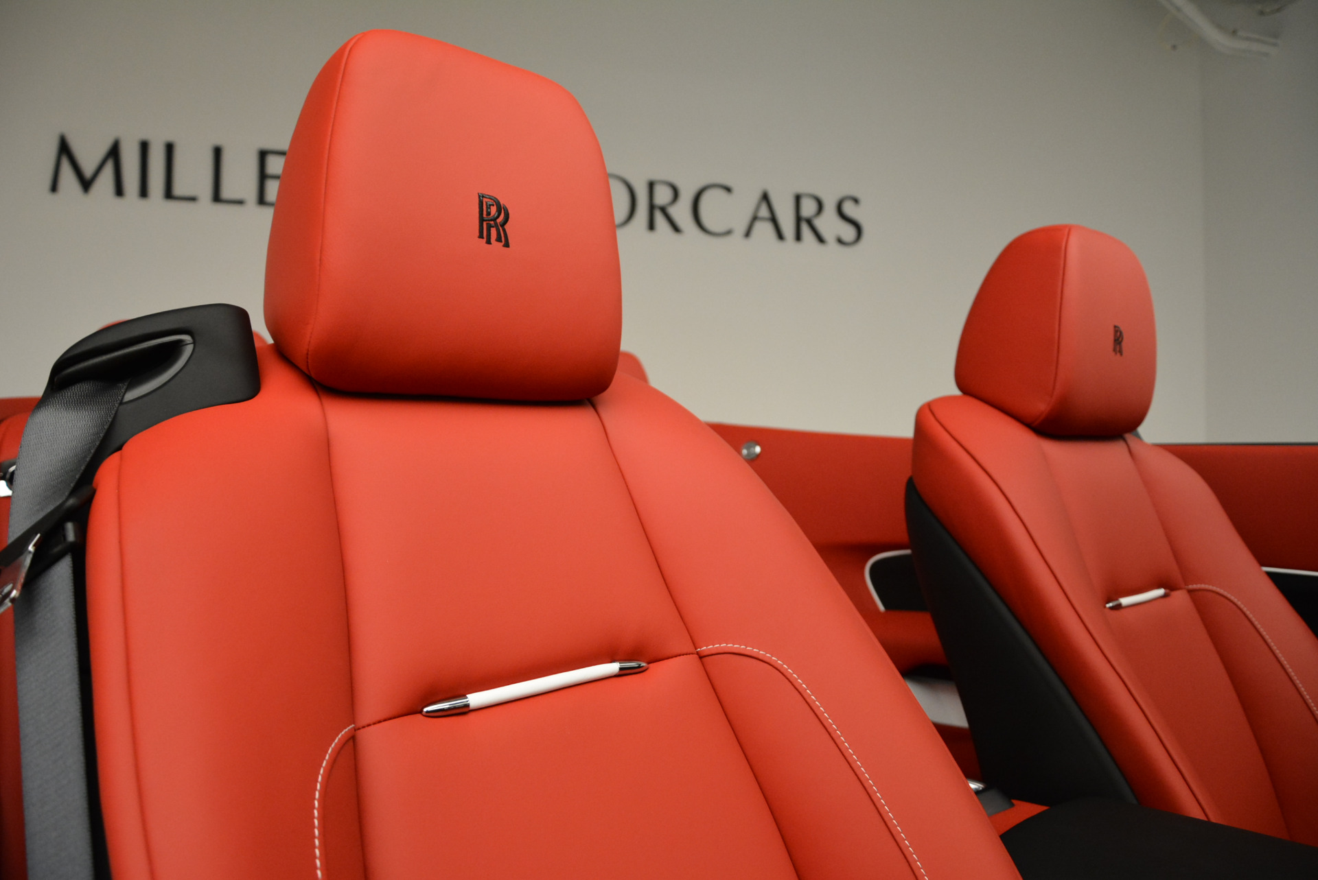 New-2018-Rolls-Royce-Dawn