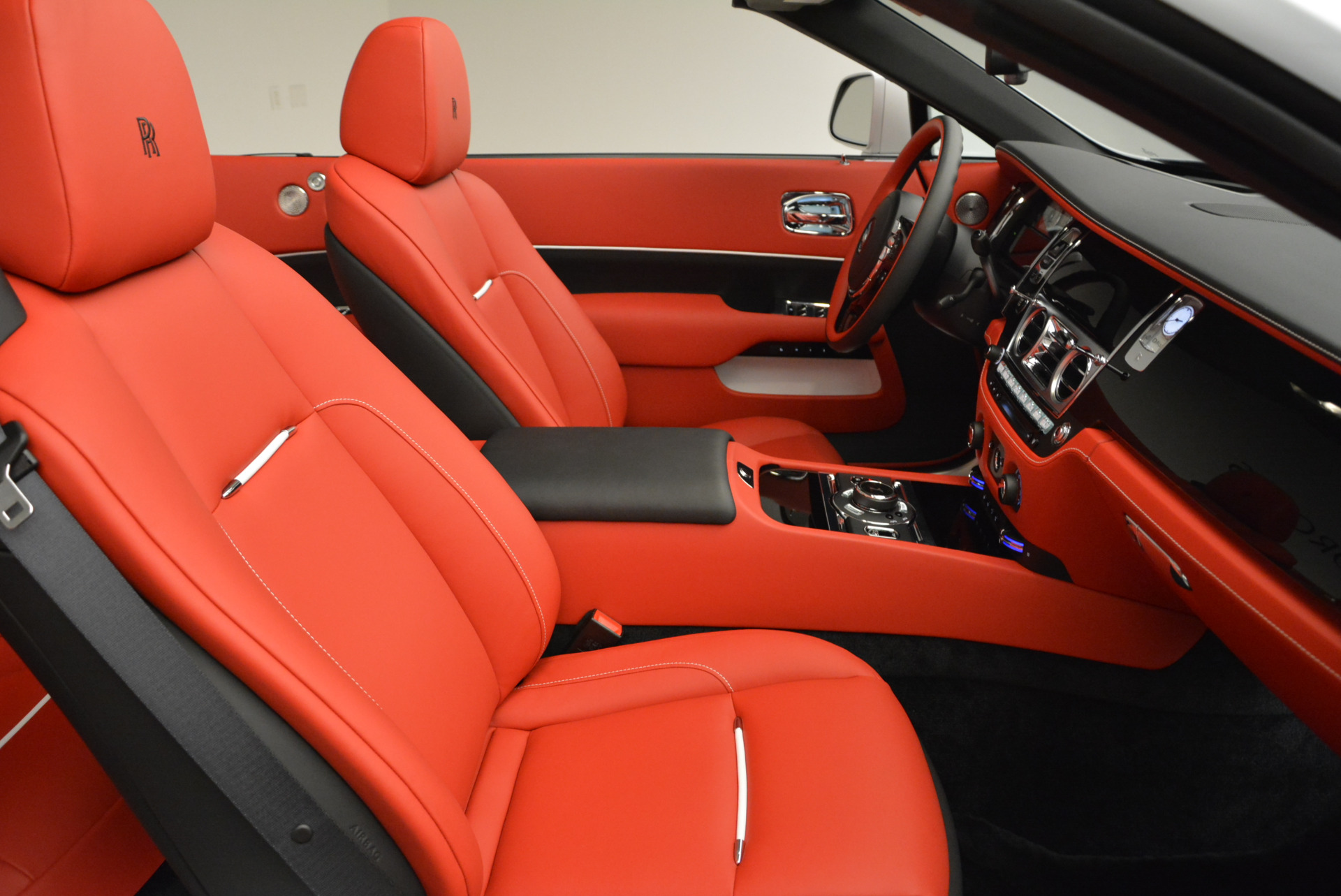 New-2018-Rolls-Royce-Dawn