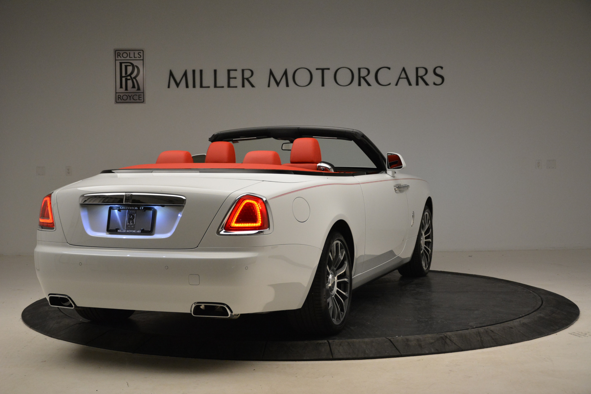 New-2018-Rolls-Royce-Dawn