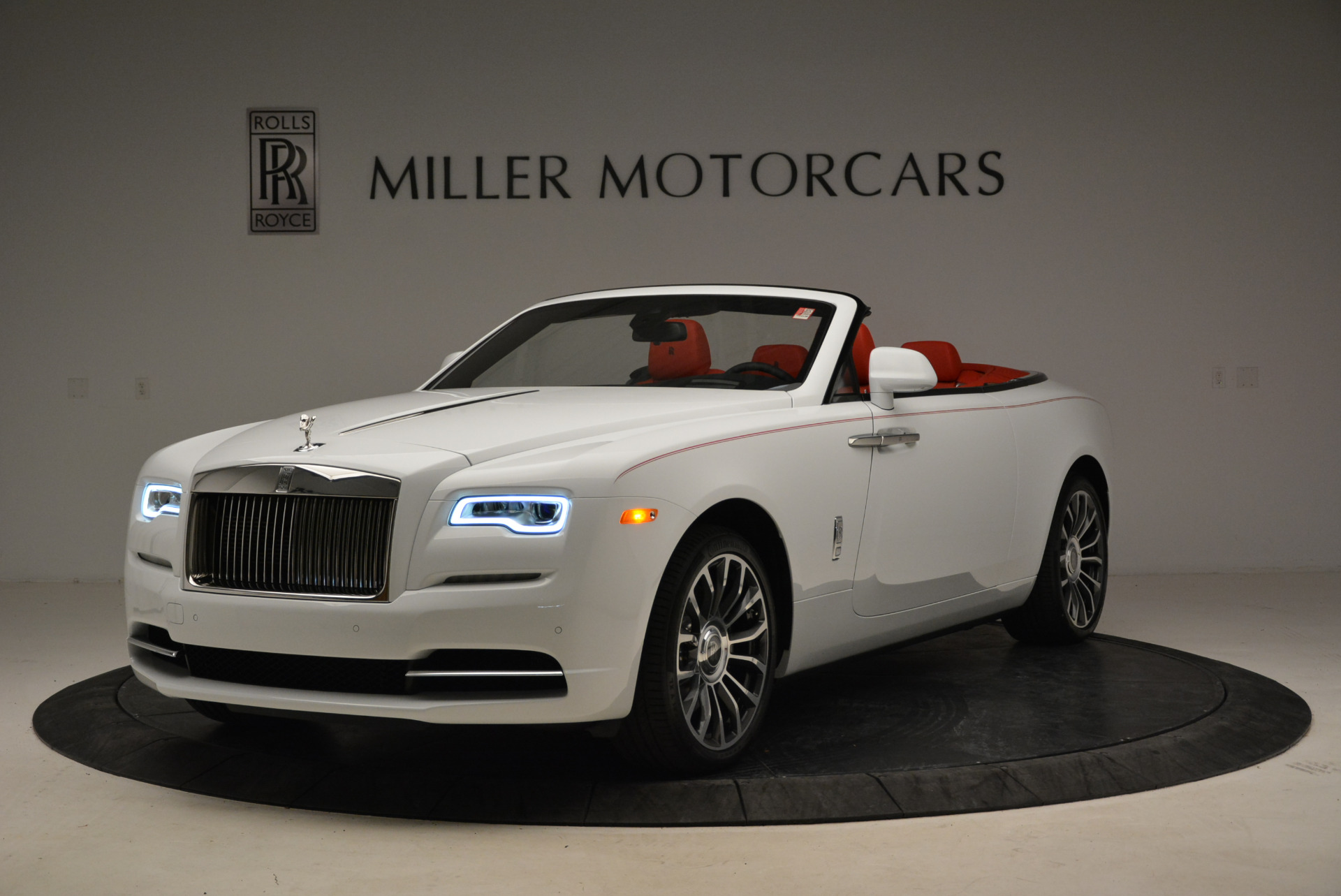 New-2018-Rolls-Royce-Dawn