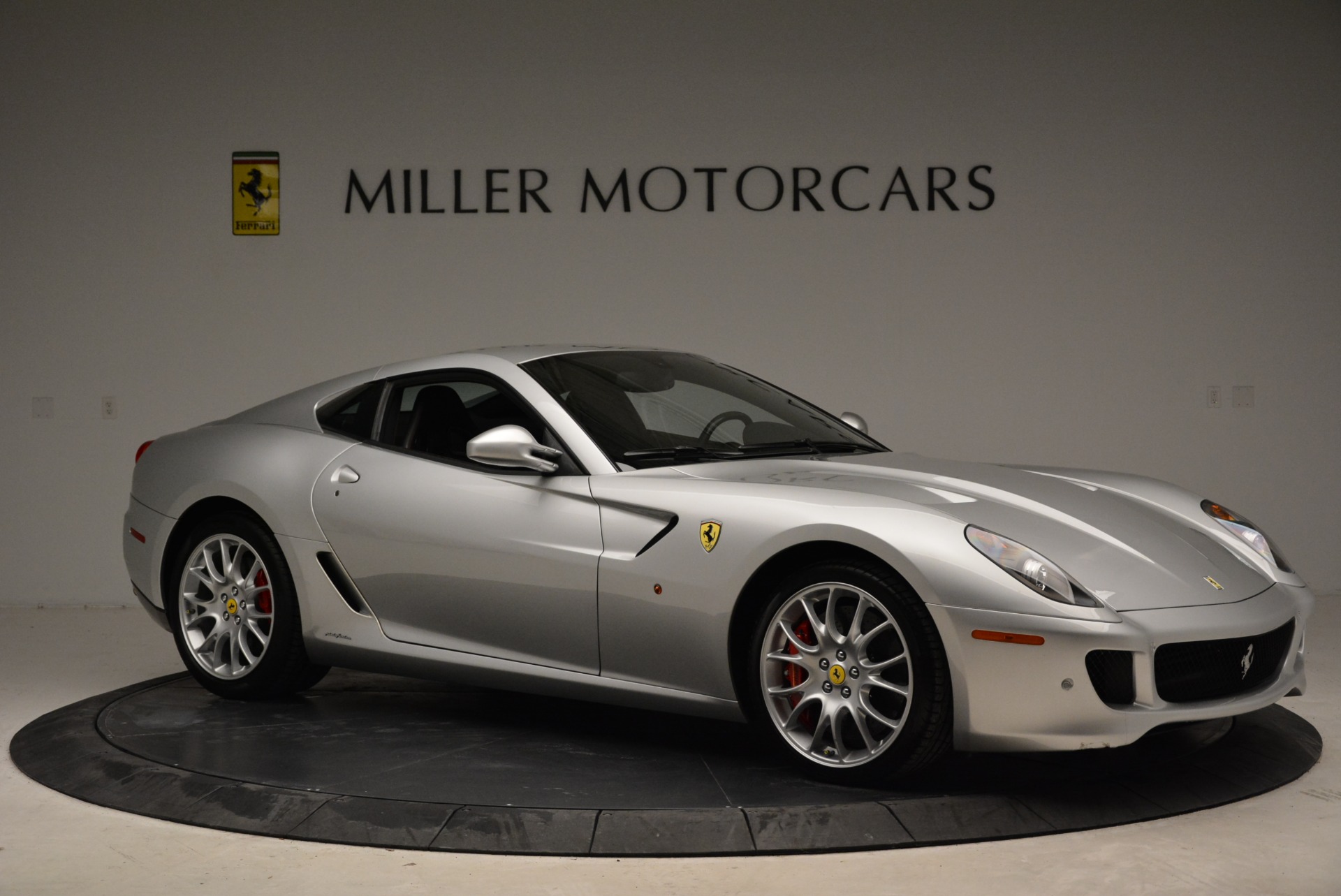 Used-2010-Ferrari-599-GTB-Fiorano