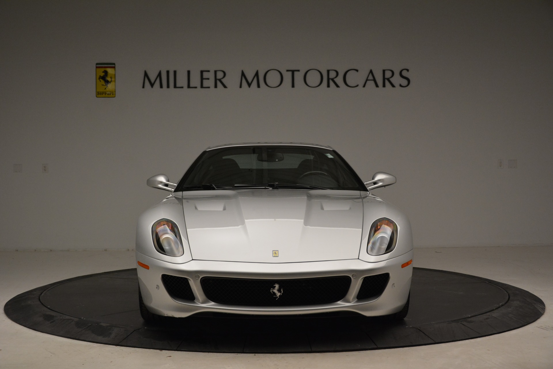 Used-2010-Ferrari-599-GTB-Fiorano